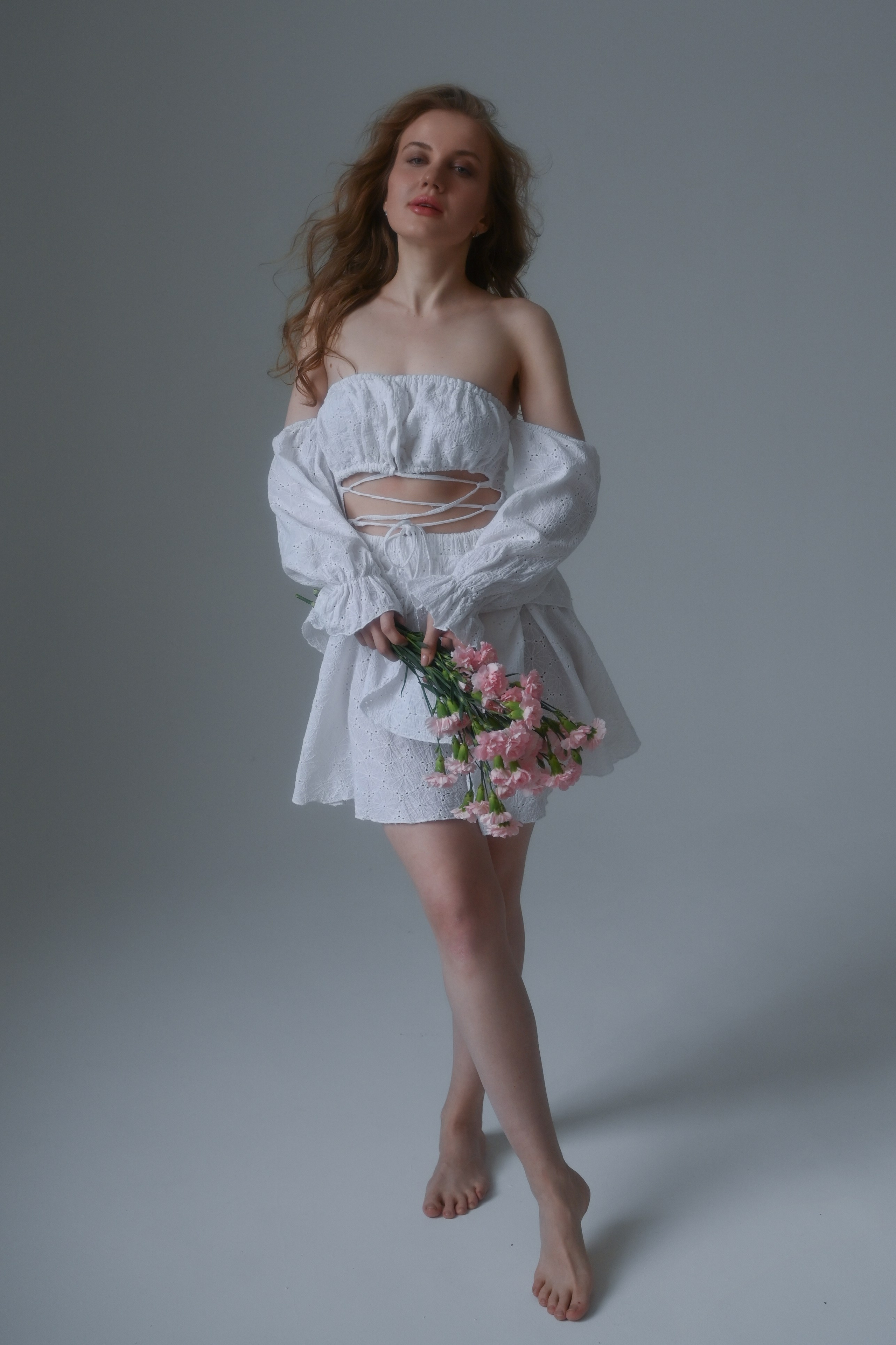Женская фотосессия с цветами. Портретный фотограф в Москве Казьмина Олеся
