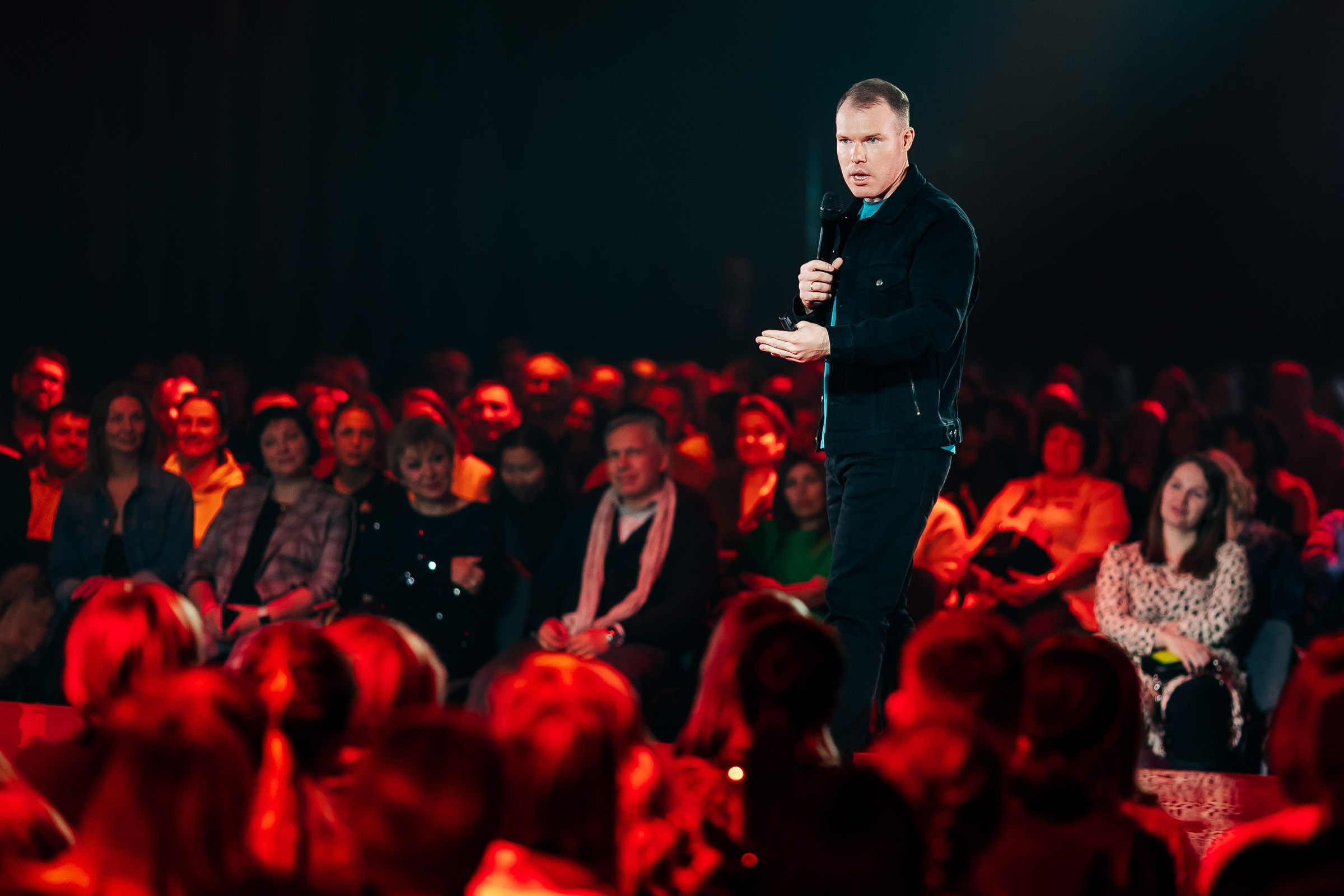 Альфа Конфа. Кадровик продакшн: Фото и видеосъемка форумов, конференций, масштабных событий в Иркутске