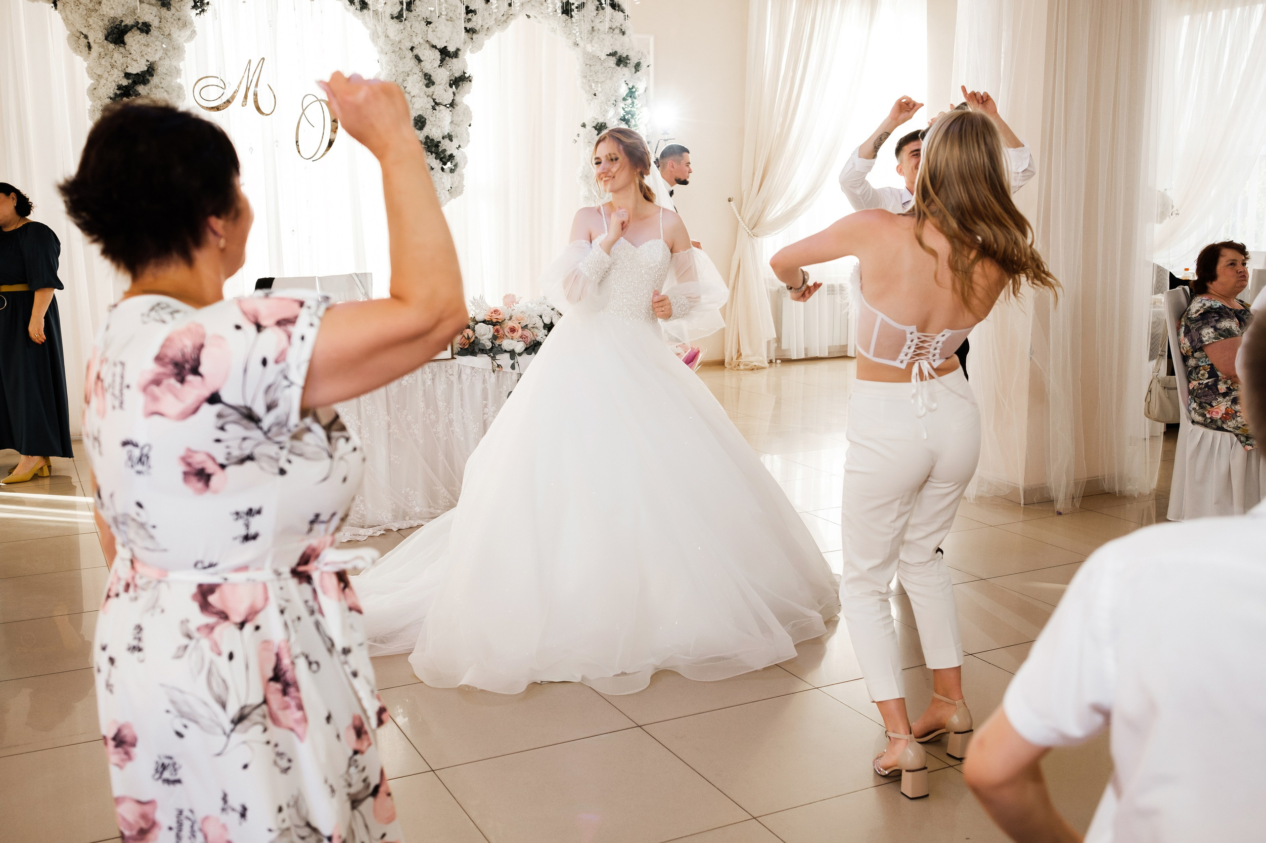 Максим и Ольга. Свадебный фотограф | репортаж | праздники | крещение