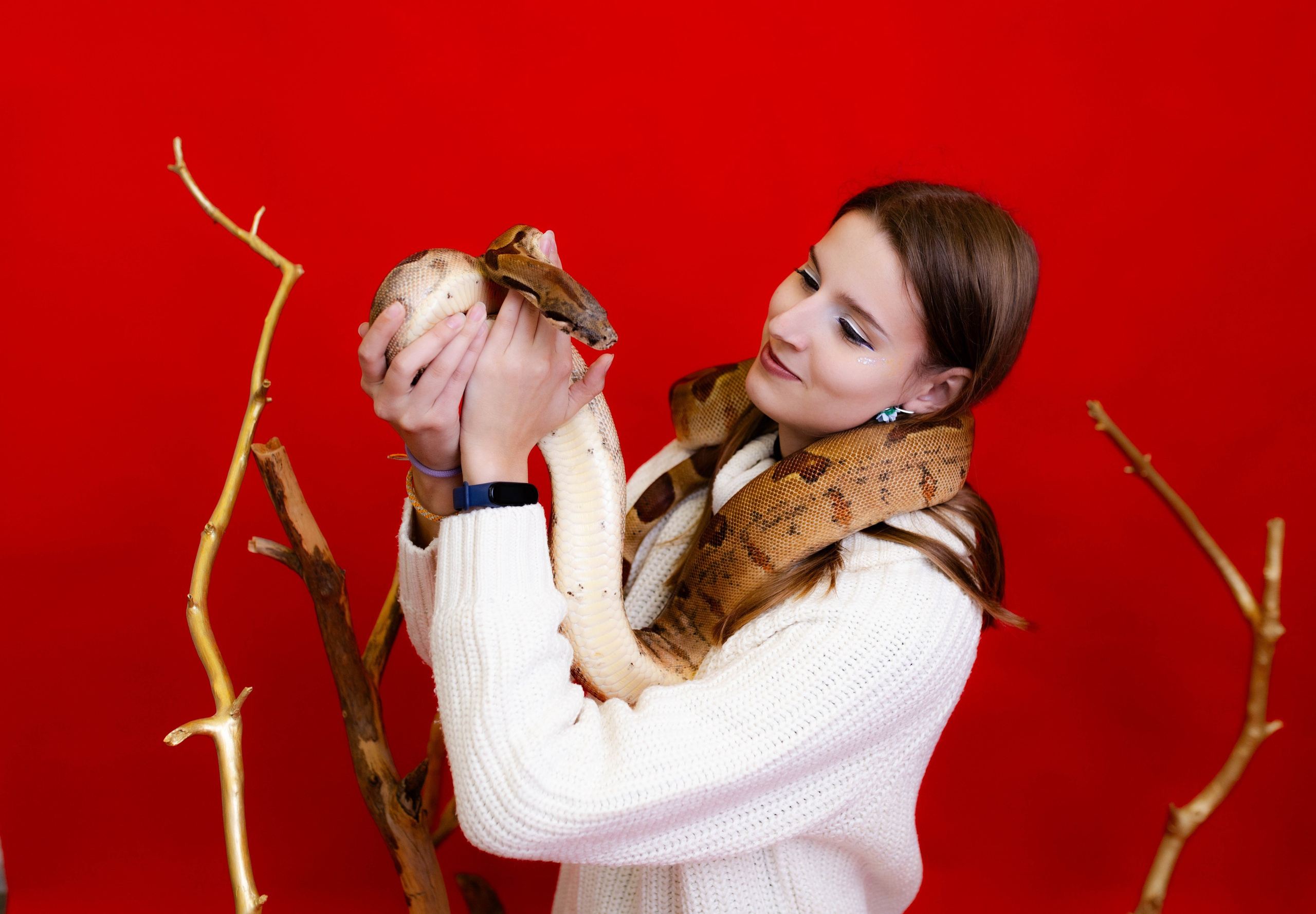 Фотосессии со змейкой. Свадебный и семейный фотограф Виолетта в Липецке