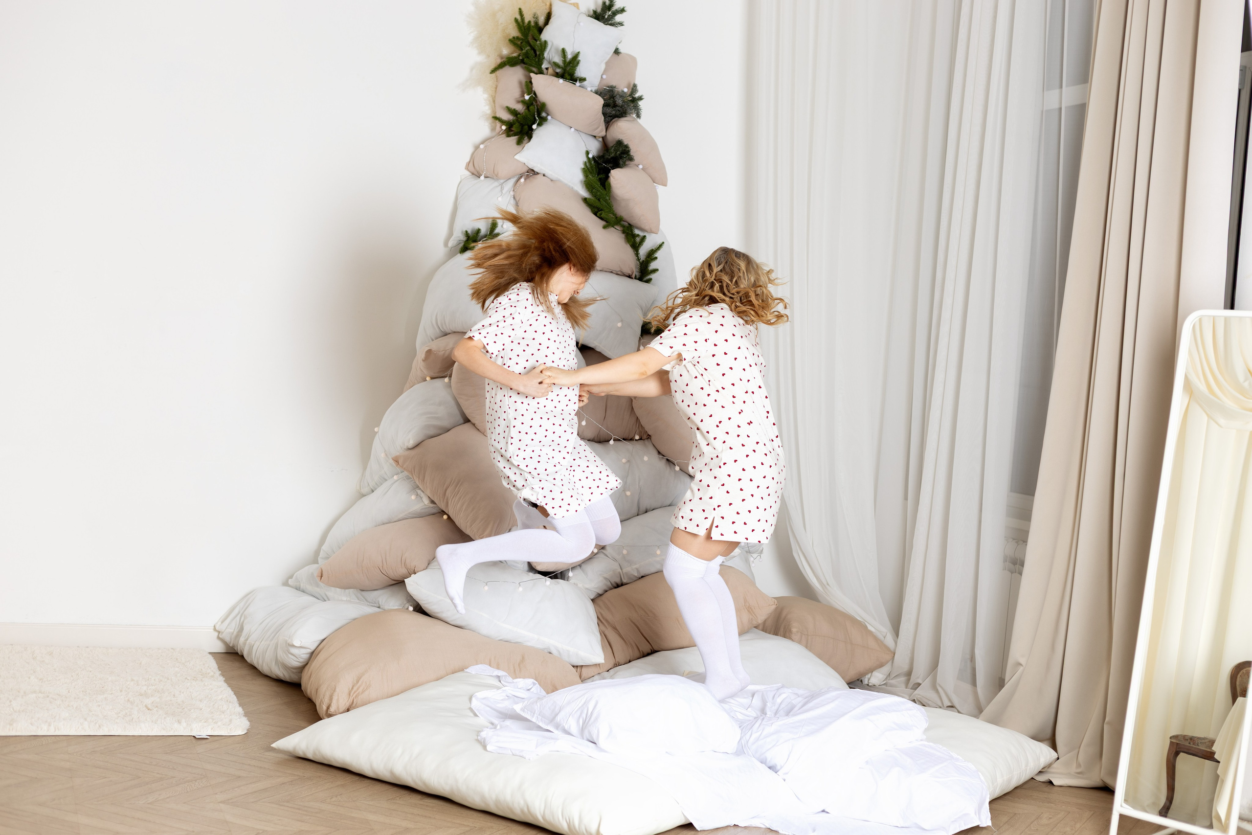 Оля и Вероника. Женский фотограф в Орске Новотроицке Динара Долганова