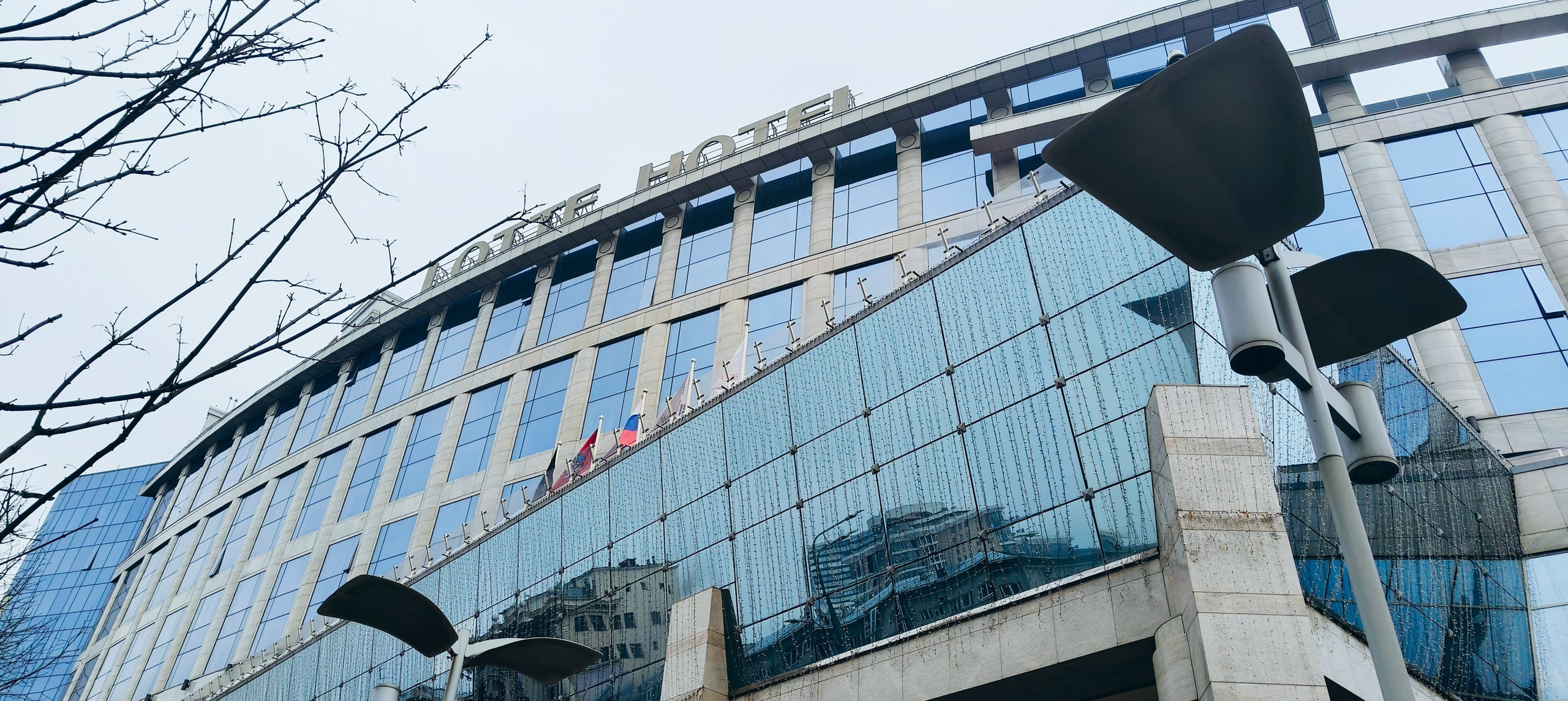 Фотосессия свадьбы в Lotte Plaza. Свадебный и семейный фотограф в Москве Светлана Зоткина