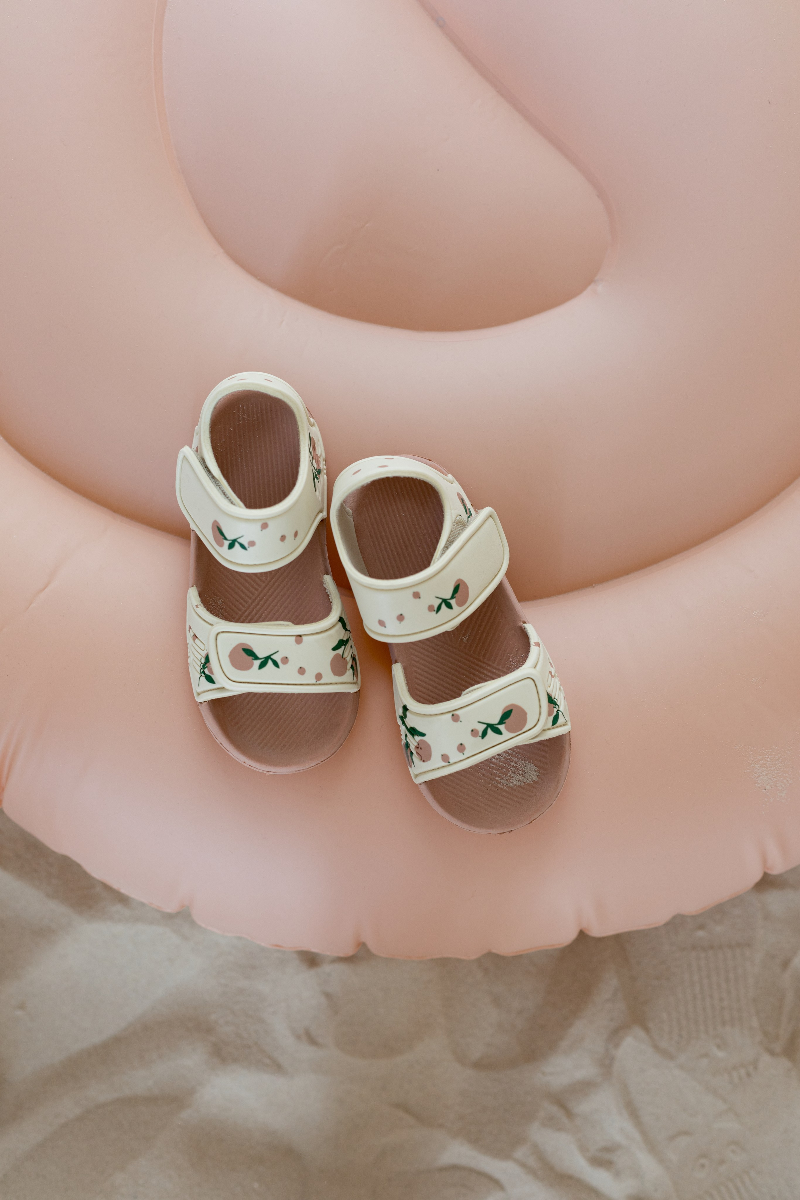 Фотосессия в песке для детского бренда. Детский и контент фотограф Надя Волкова Санкт-Петербург