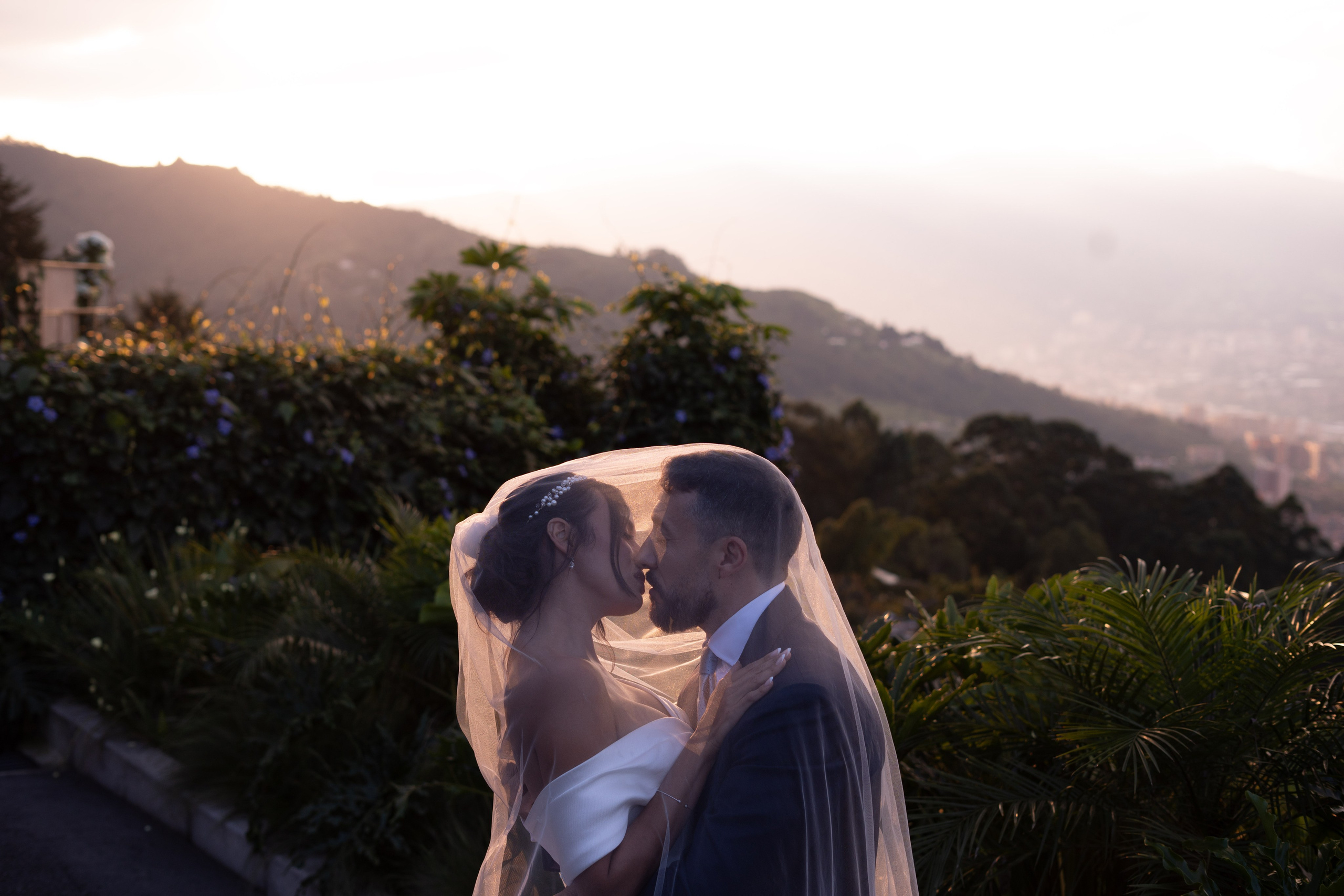 Natalia and Germano. Wedding Photographer in Barcelona and Medellin