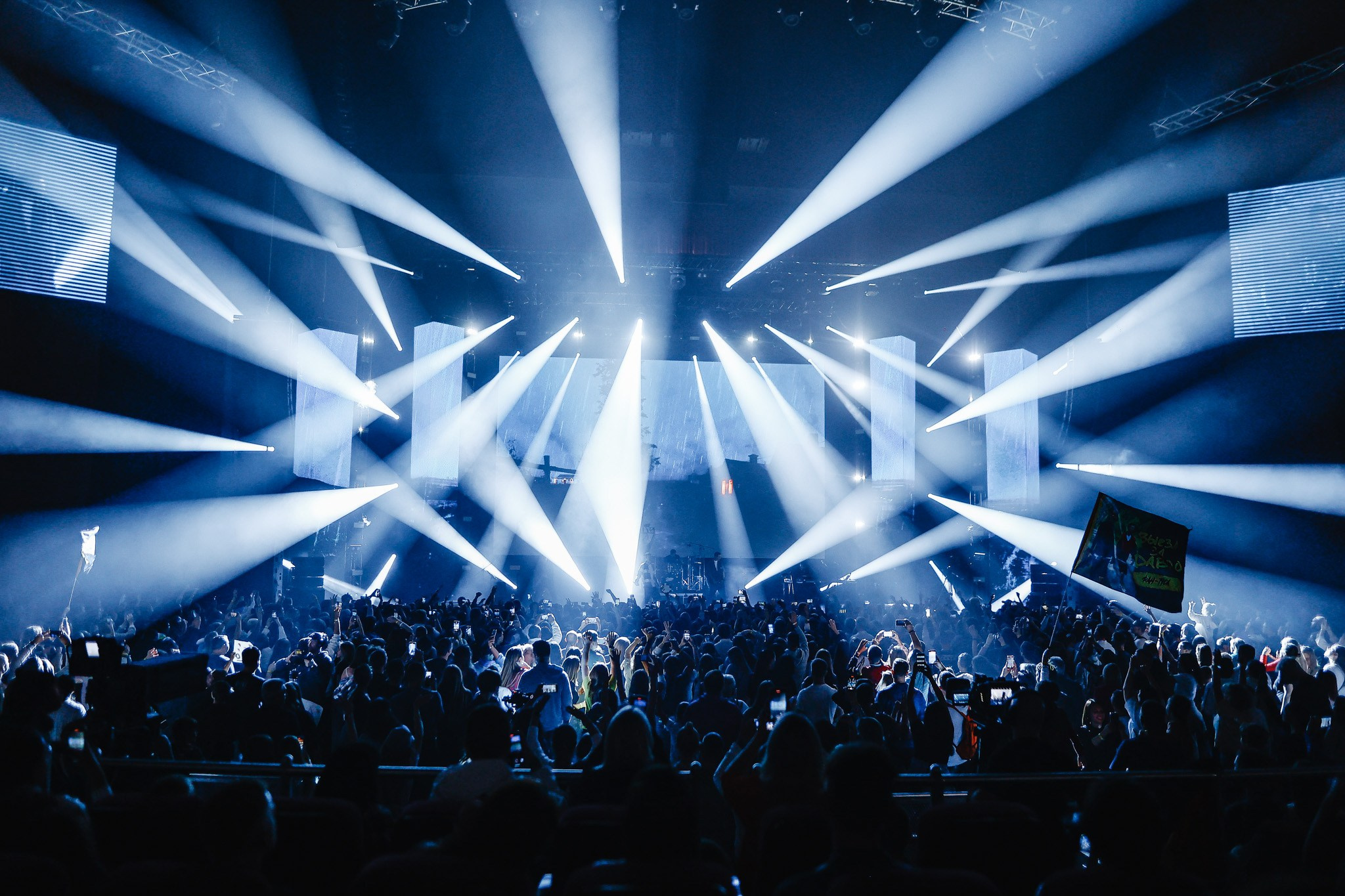 DABRO @CROCUS CITY HALL