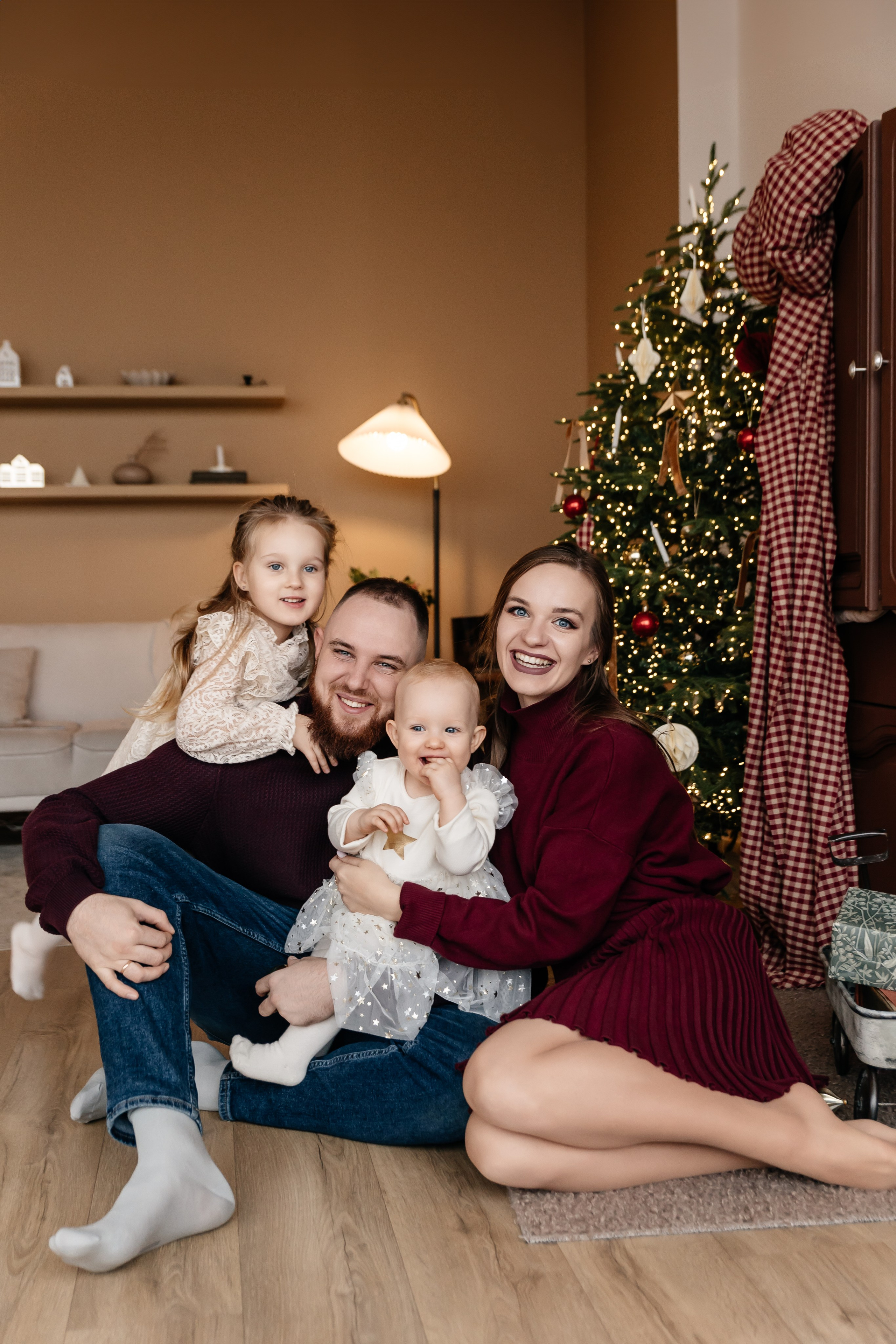 Катя, Рома, Полина и Эмилия. Семейный фотограф Минск Усова Ольга