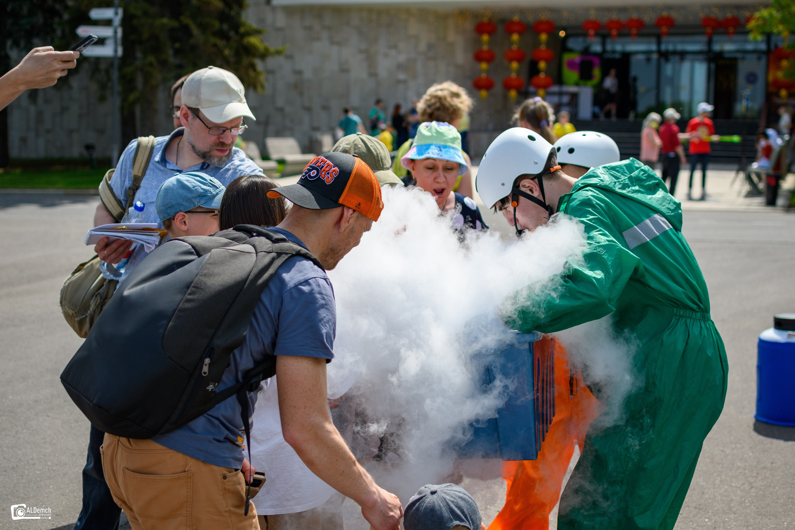 День защиты детей Терракотовая армия в Москве на ВДНХ фото