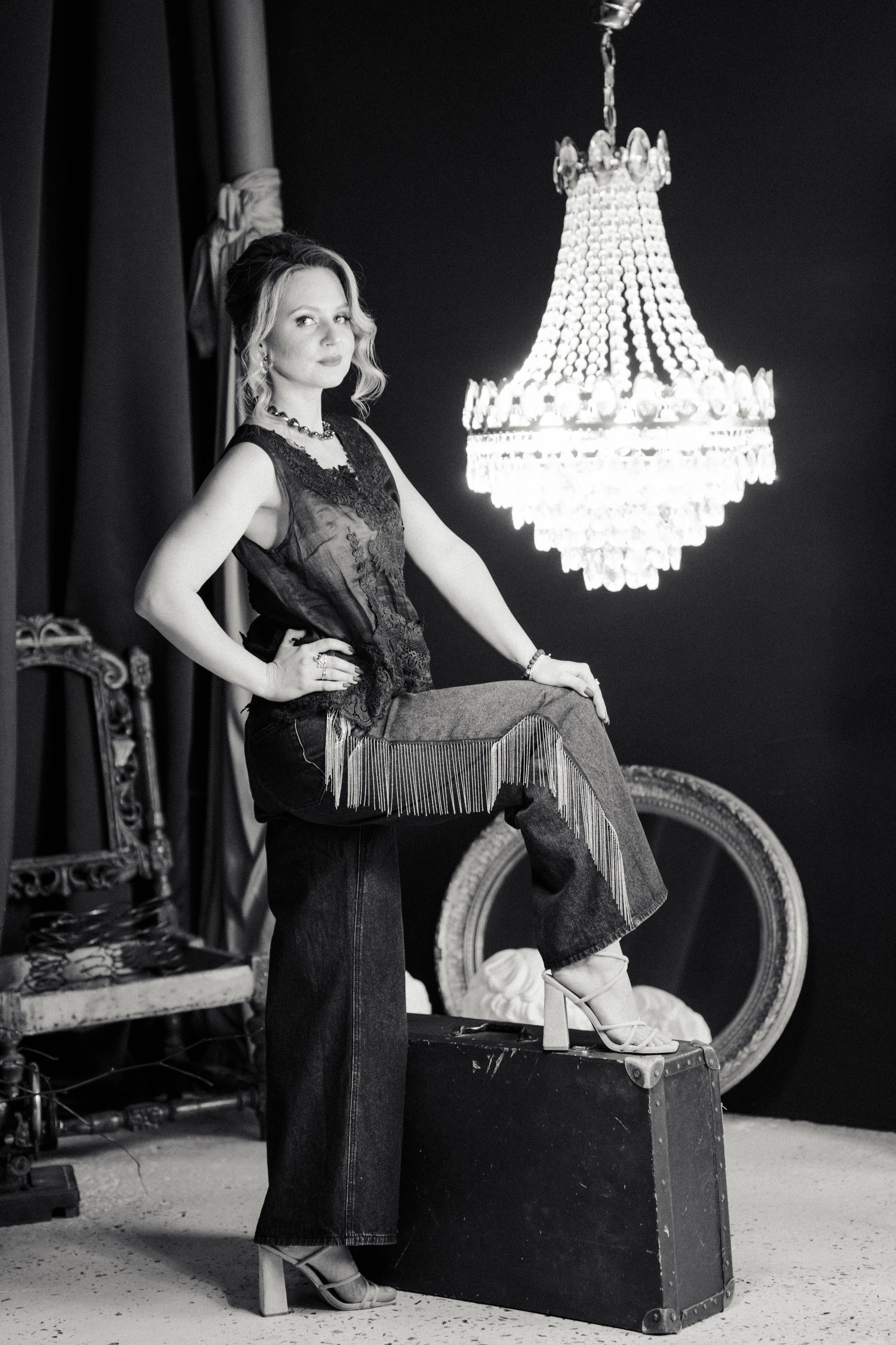 НОВОГОДНЯЯ ФОТОСЕСИИЯ В СТУДИИ ДЛЯ ДЕВУШКИ И ПРОГУЛКА ПО ЧЕРНЫШЕВСКОЙ. Профессиональный фотограф, Санкт-Петербург — Виктория Богомолова