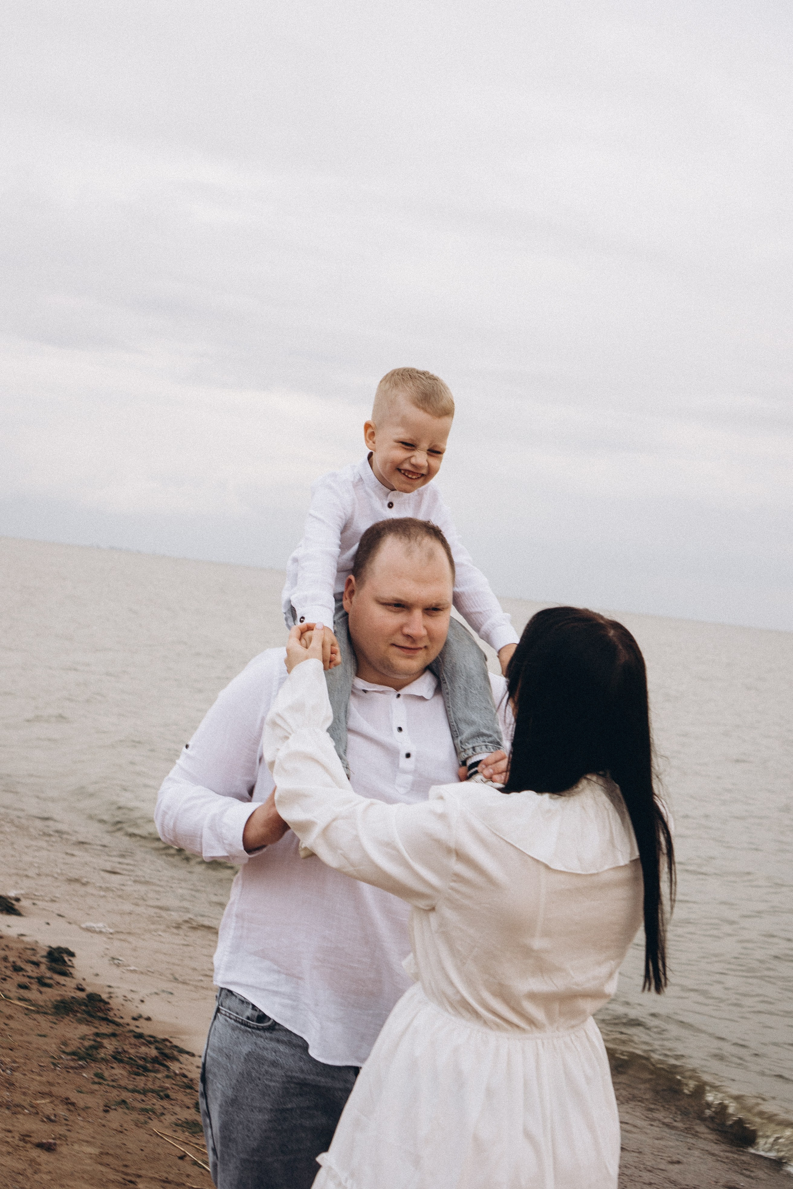 Семейная история на берегу залива. Профессиональный фотограф, Санкт-Петербург — Виктория Богомолова