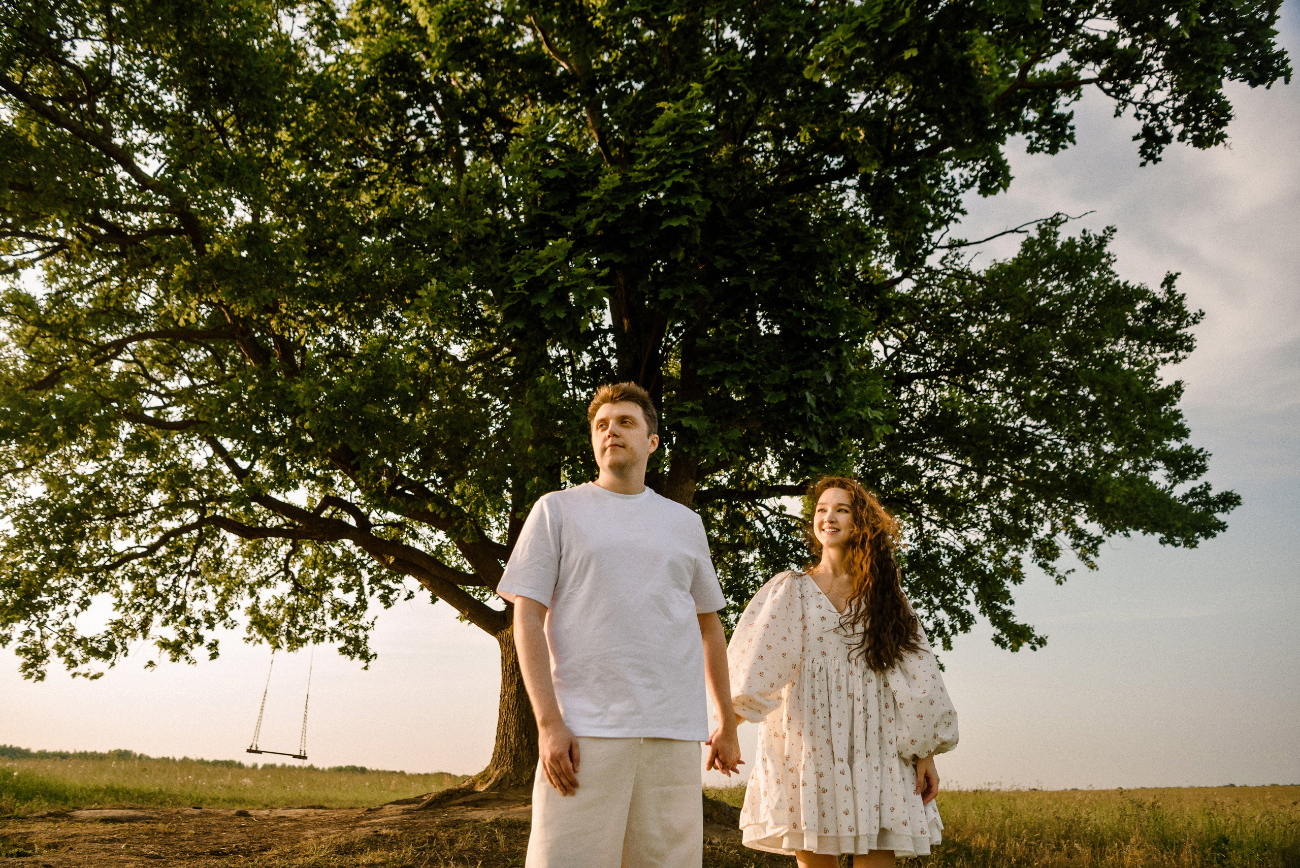 Лиза и Лёша в поле. Свадебный фотограф в Санкт-Петербурге София Шубик