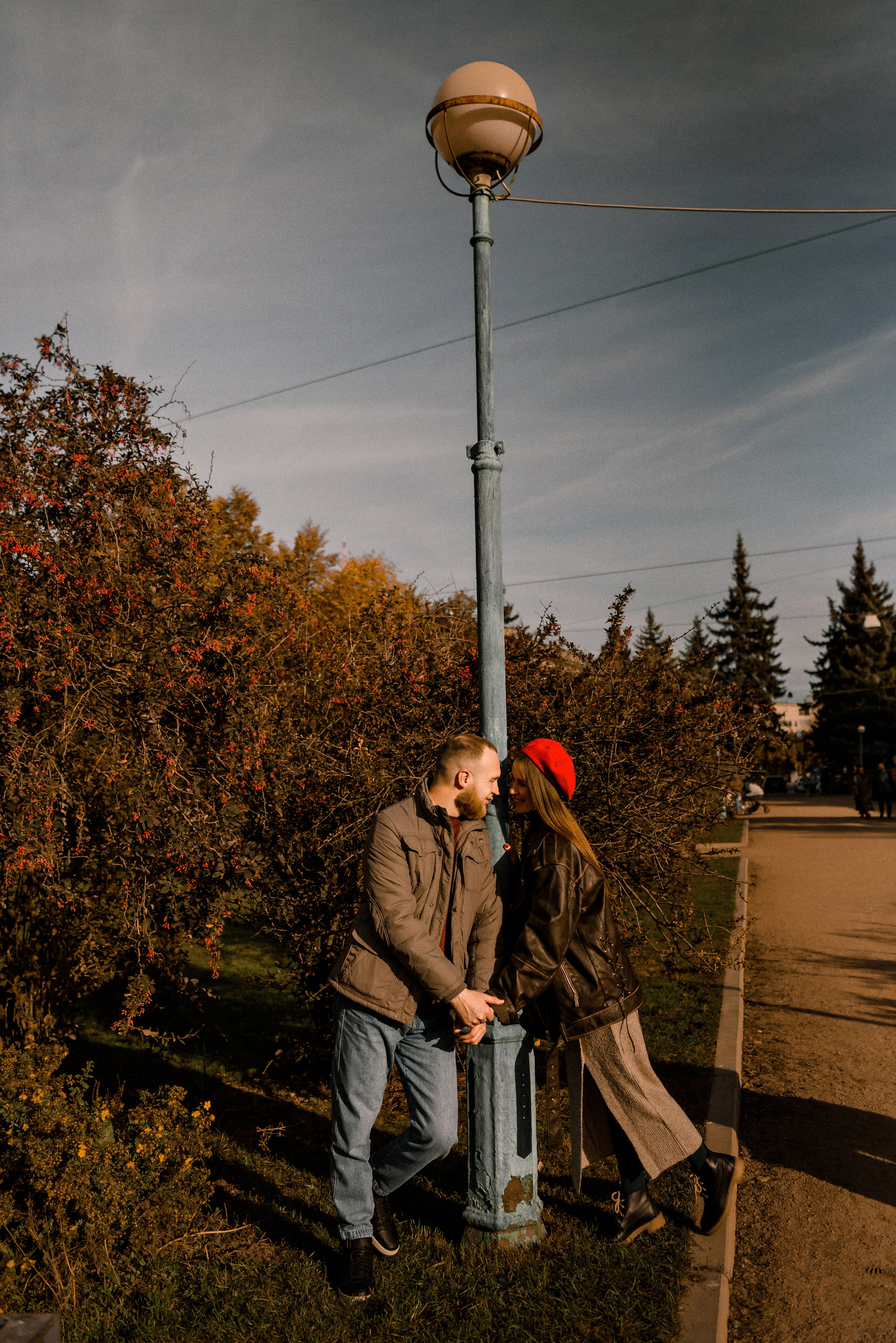 Люба и Коля. Осень на Петроградке. Свадебный фотограф в Санкт-Петербурге София Шубик