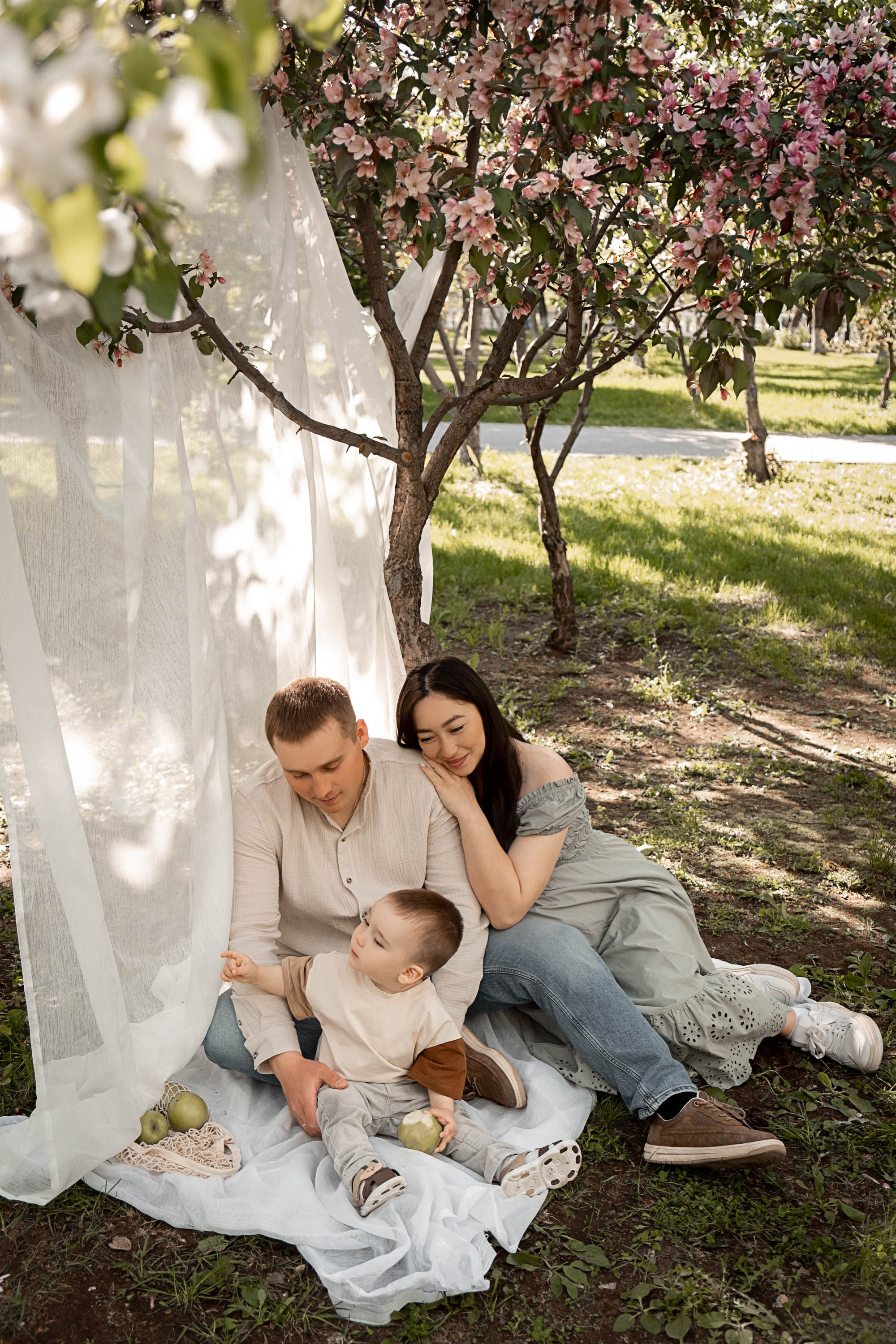 Джамиля, Юра и малыш Андрей. Свадебный и семейный фотограф в Тюмени Екатерина Дубровина