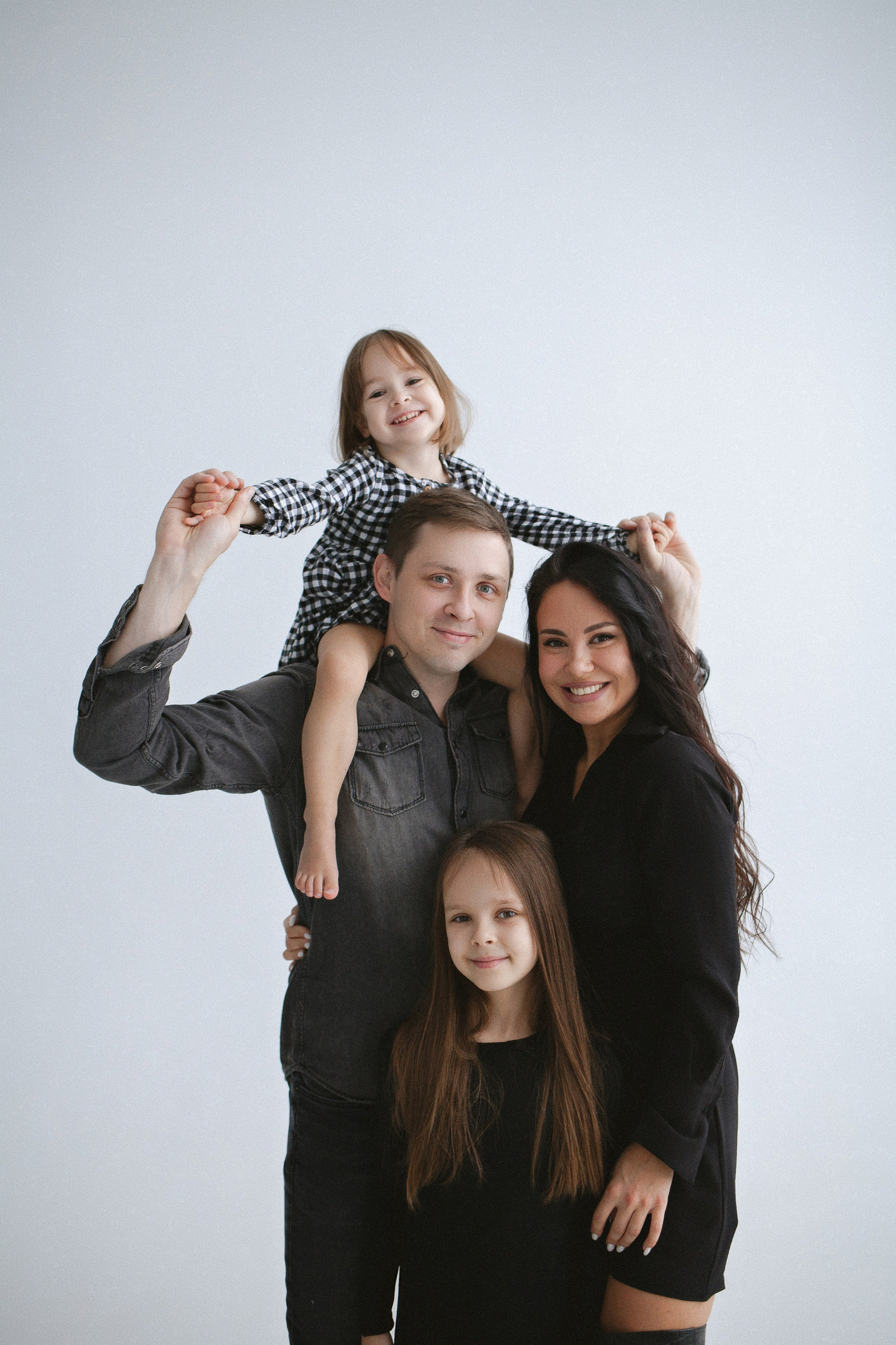 Лена, Леша, Влада и Николь