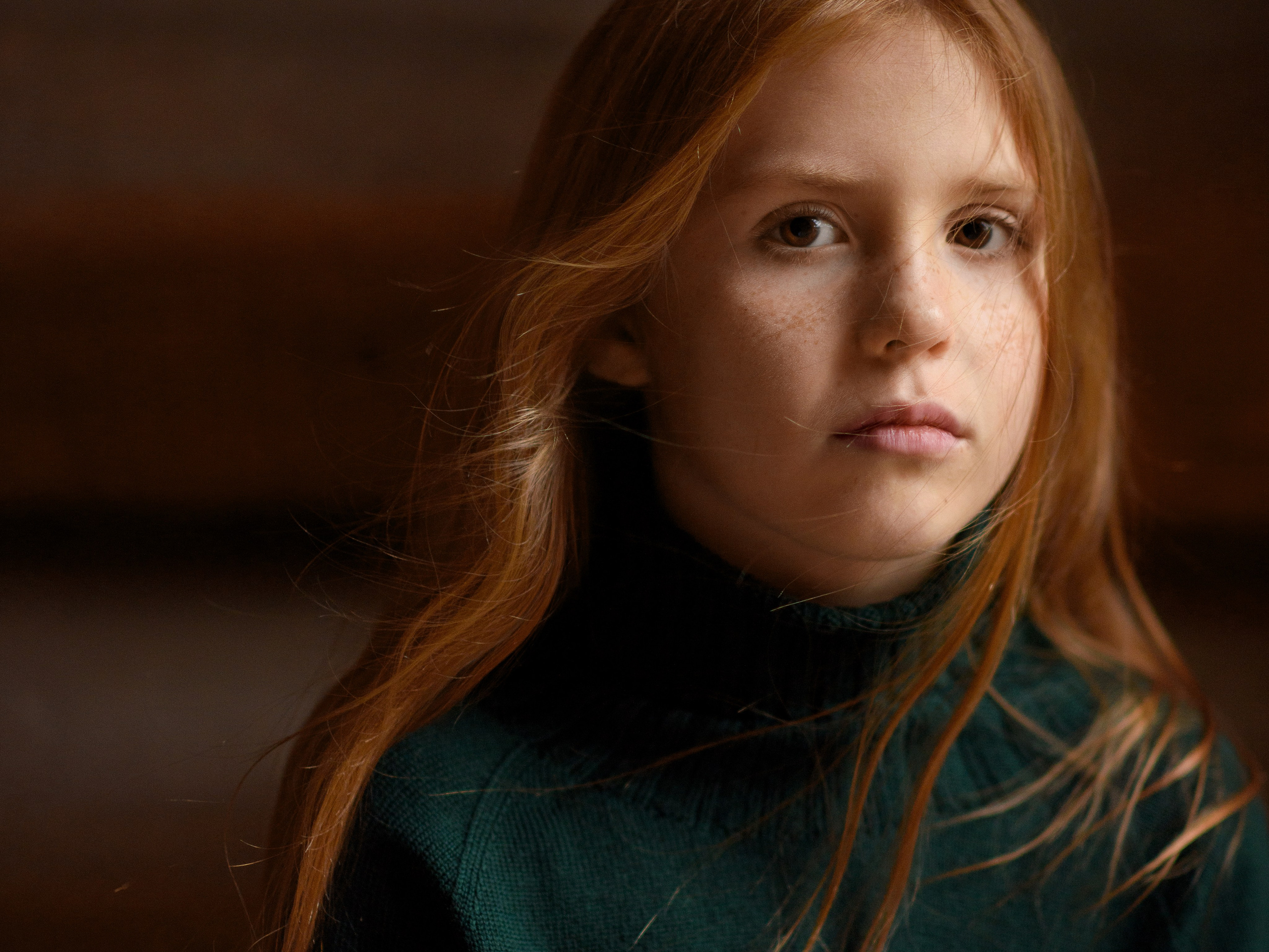 Фотосессия рыжей девочки-подростка в Коломенском. Главная