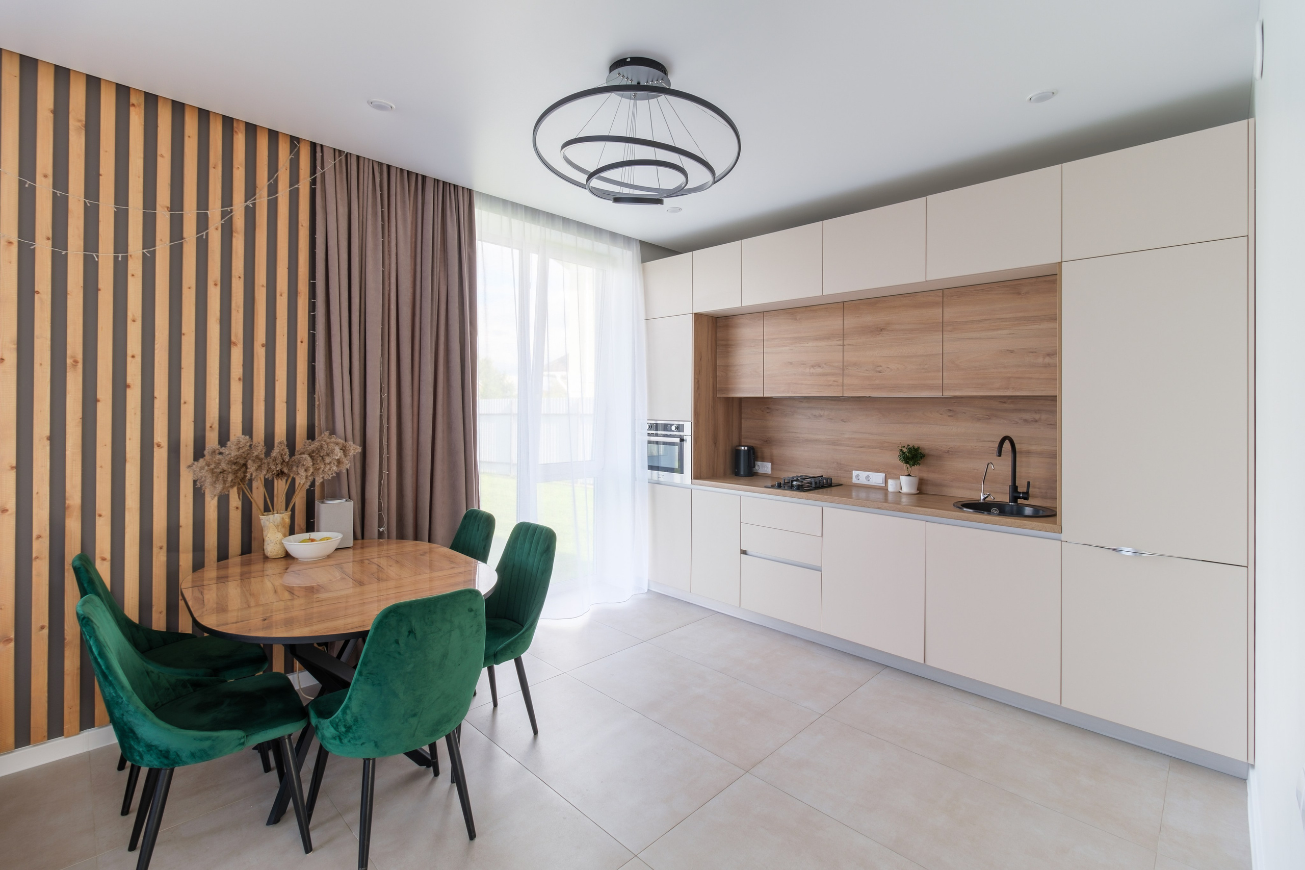 Двухэтажный дом, Вайя