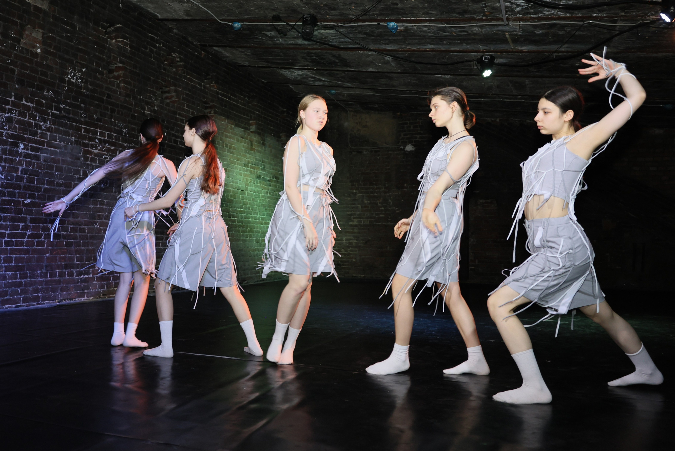 Новогодние танцы. Главная