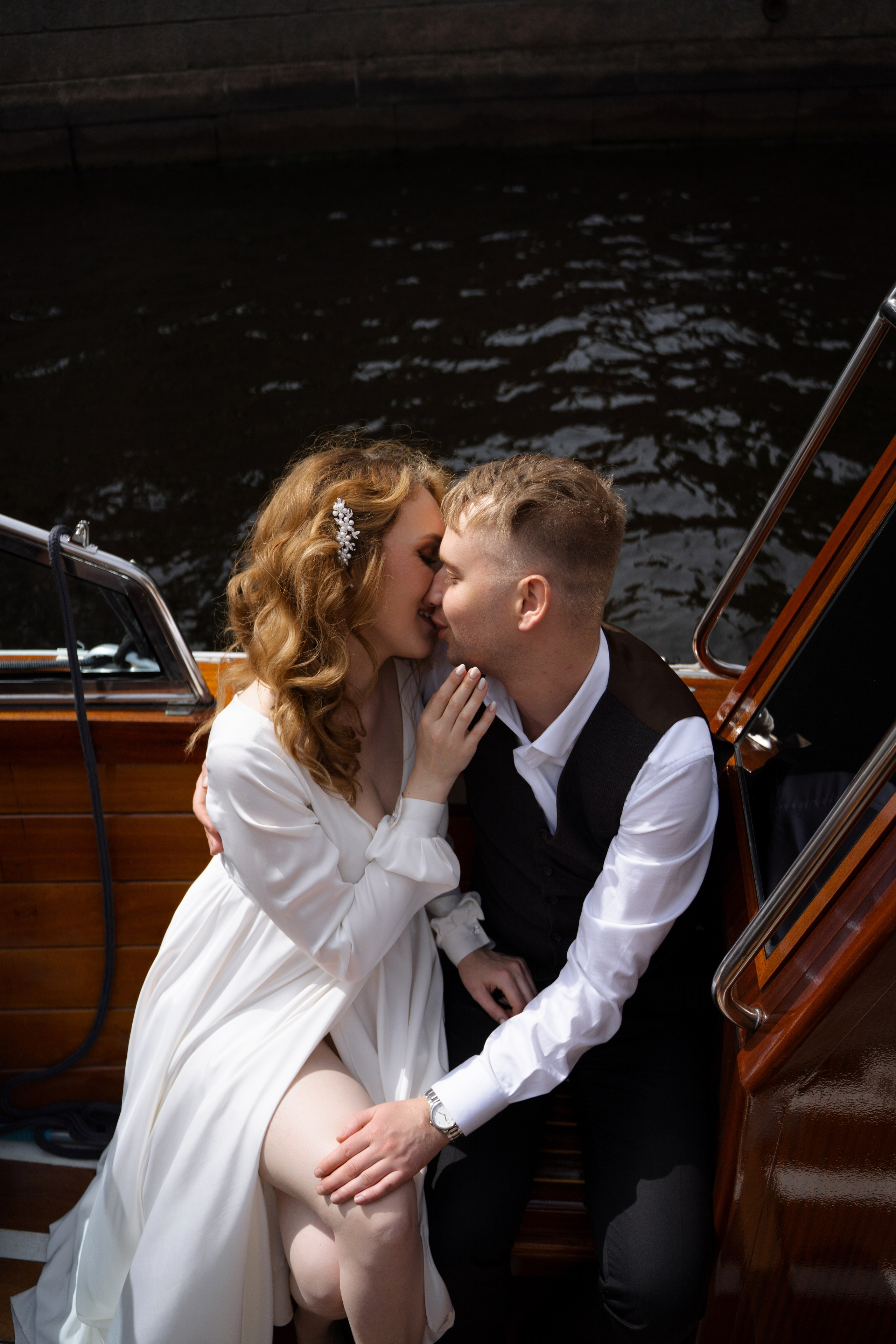 Свадьба на катере. Фотограф Оксана Шавва