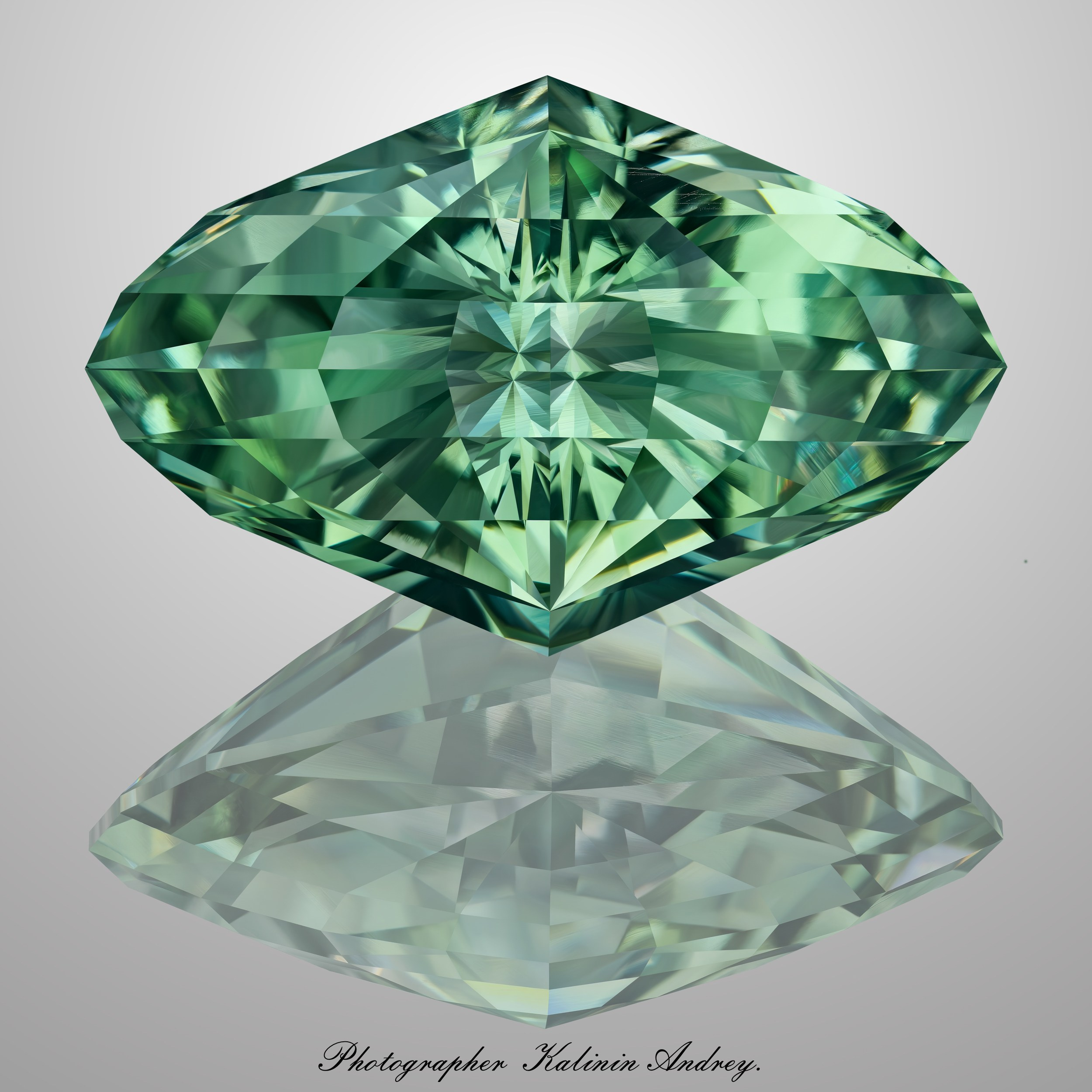 В Москве можно заказать фотосъёмку драгоценных камней. Для каталогов и полиграфии можно  позвонив по телефону +7 966 003-13-07. Высококачественная профессиональная рекламная фотосъёмка ювелирных украшений, драгоценных камней в Москве. Обучение, консультация