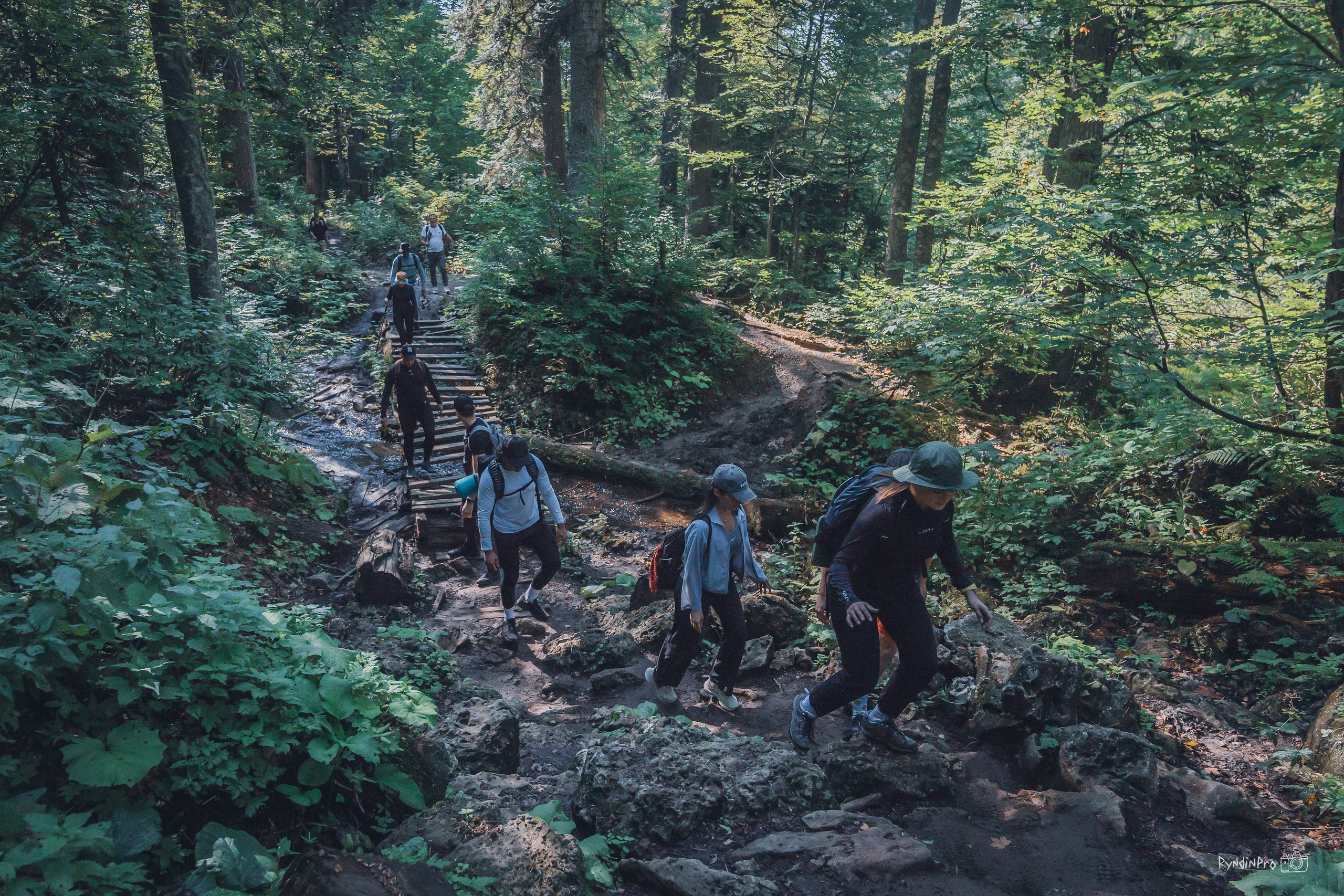 Поход на Оштен с командой Мадьяр 10.09.24. Репортажный фотограф в Краснодаре Рындин Дмитрий