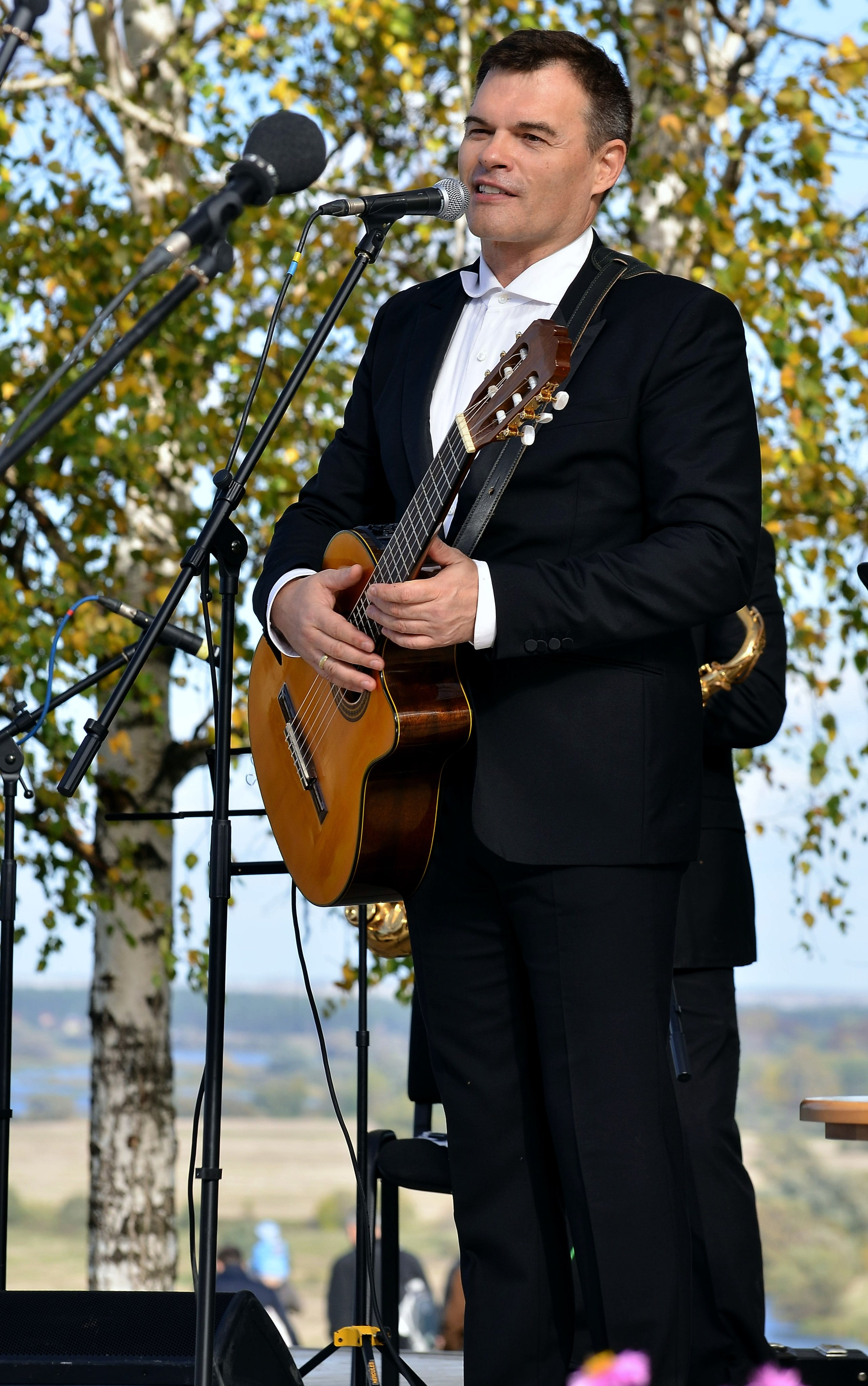 Евгений Дятлов. ФОТОГРАФ ВАШИХ МЕРОПРИЯТИЙ РЯЗАНЬ СЕРГЕЙ КЛЮЕВ Концертная фотография близка к репортажу и портретной съемке