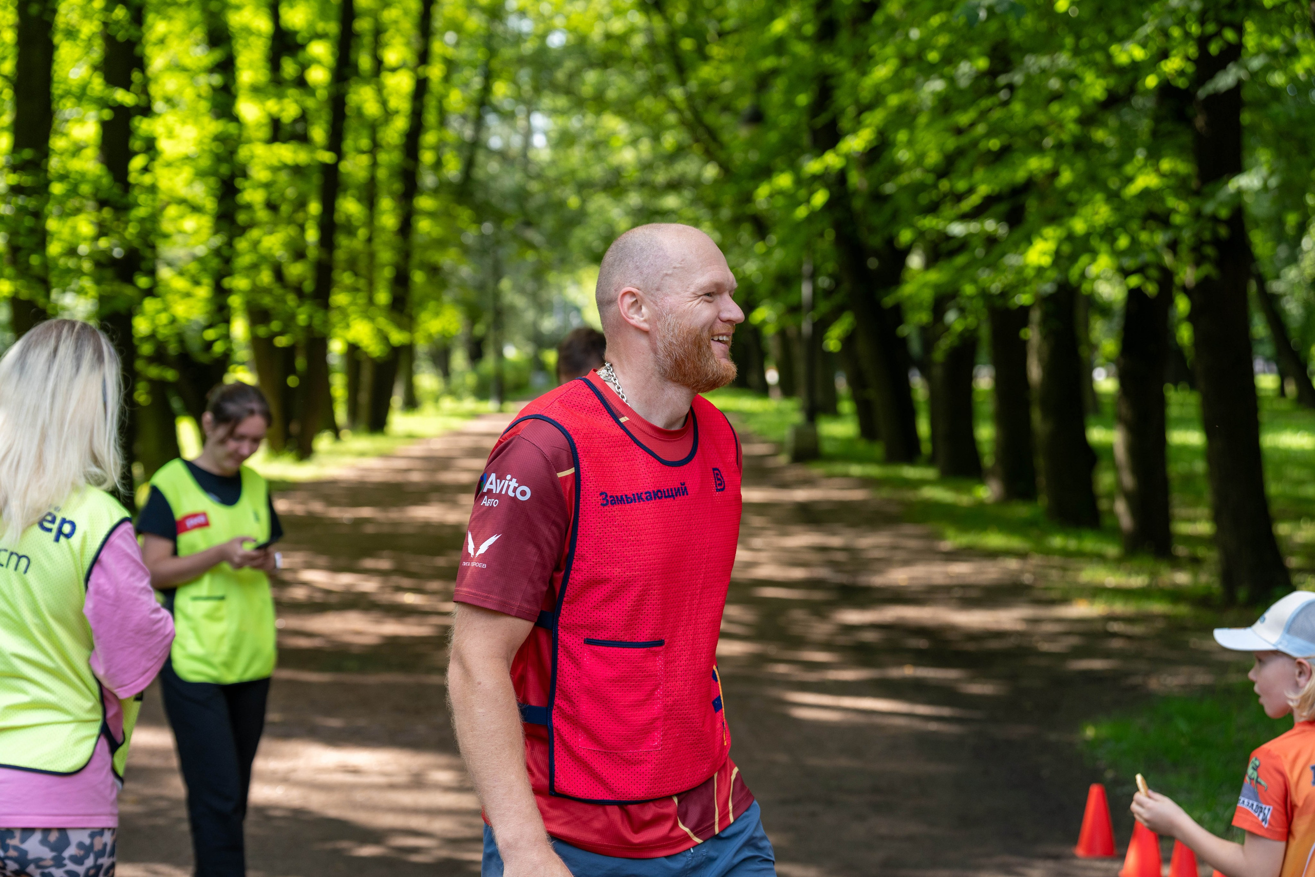 Участники забега «5 вёрст» в Парке Победы — спортивный фотограф Санкт-Петербург