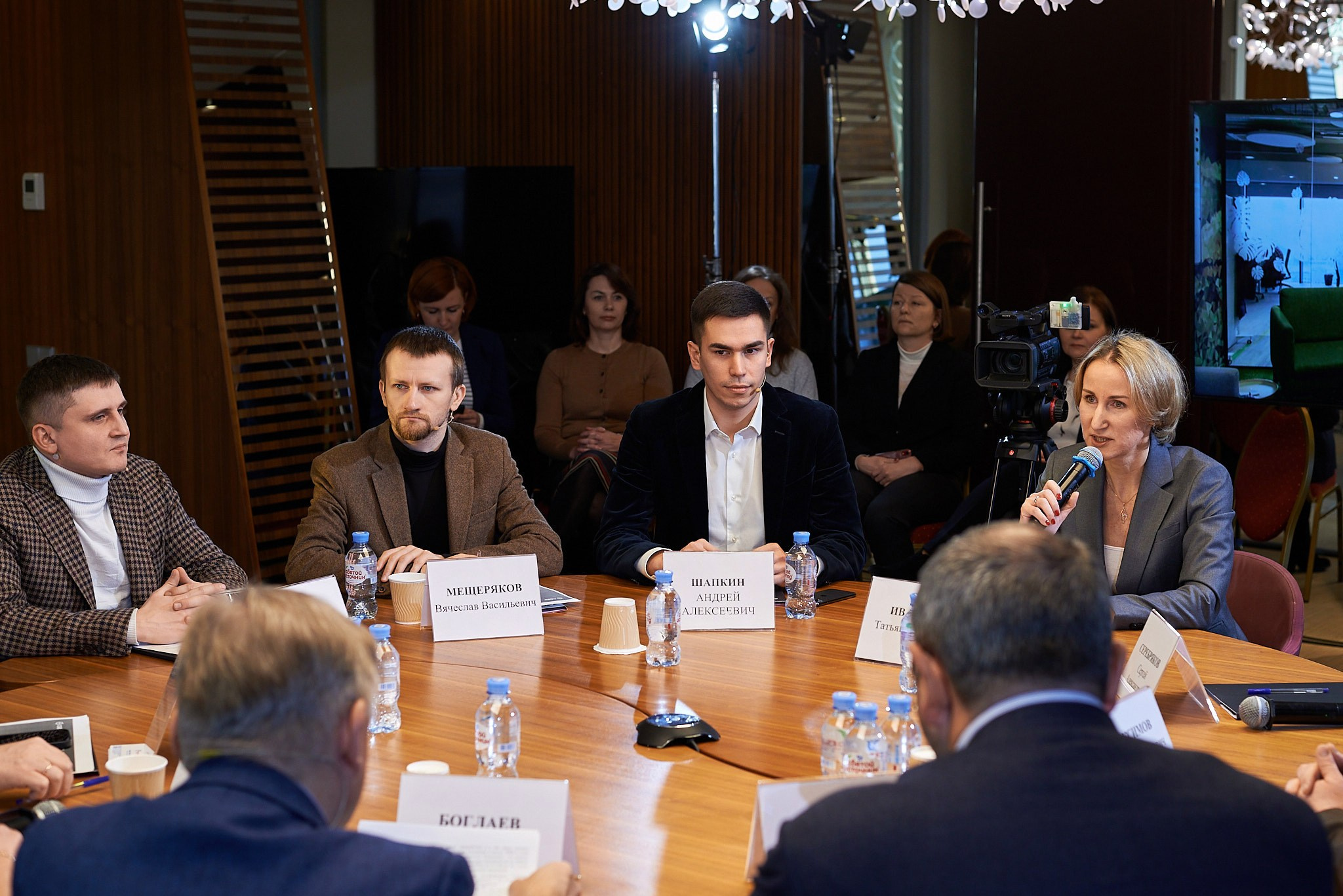 Кредитная игла. Иван Ступа, репортажный фотограф в Санкт-Петербурге и Ленинградской области