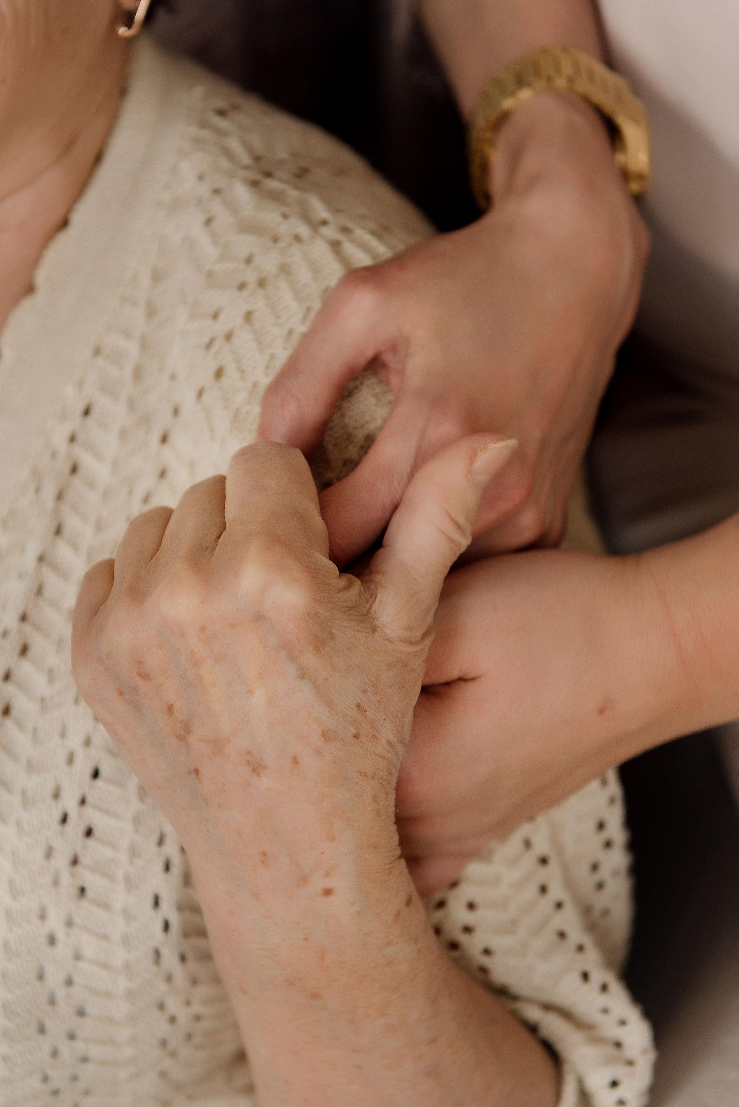 Семейная съёмка большой семьи в Москве. Детский фотограф в Долгопрудном и Москве