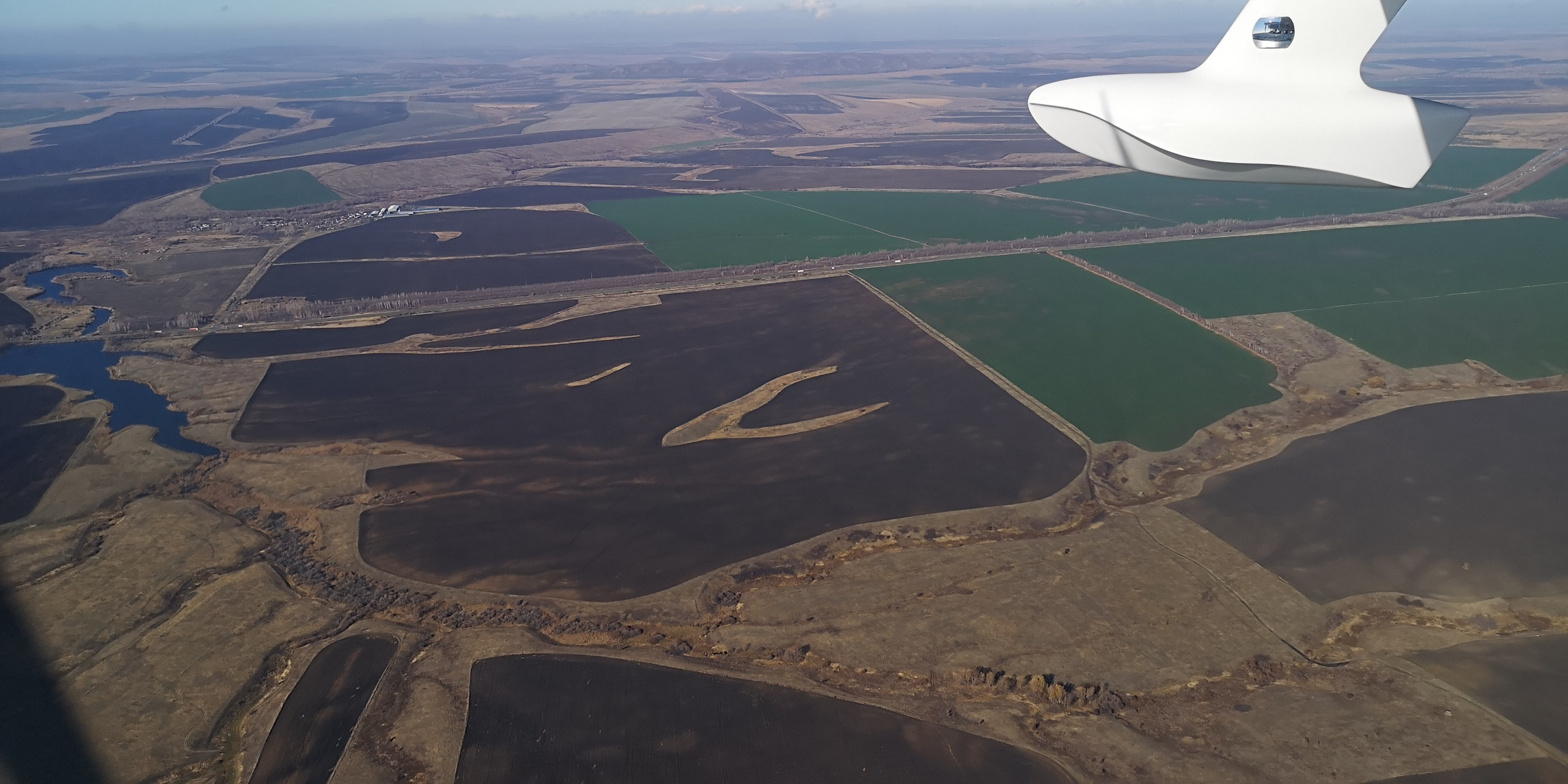 Каспийское море (наука на Ла-8) (2021 г.). Фотоальбом показывающий увлекательный мир авиации и мир медведей Андрея Иванова