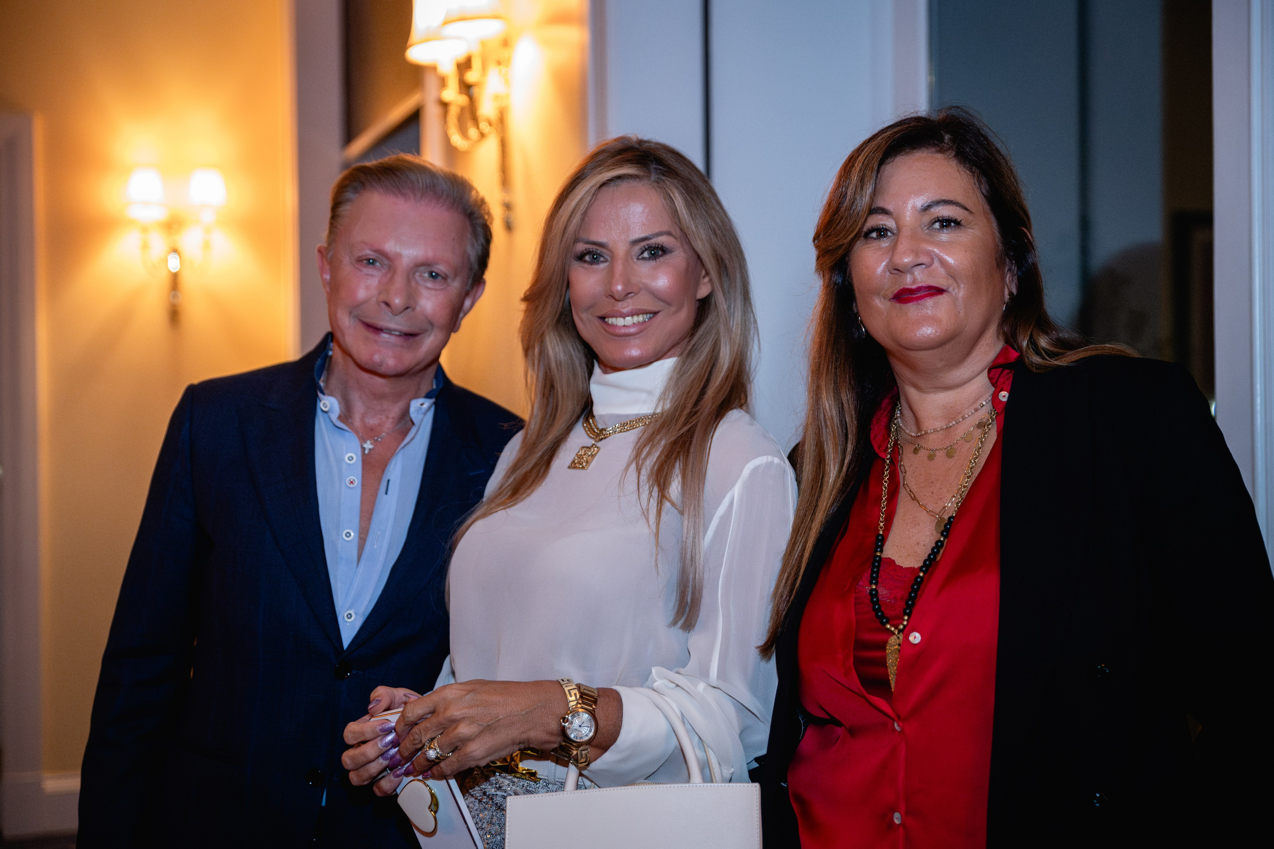 EUGÉNIO CAMPOS IN YEATMAN. Anastasiia Antoniuk portrait, family and couple photographer, Portugal