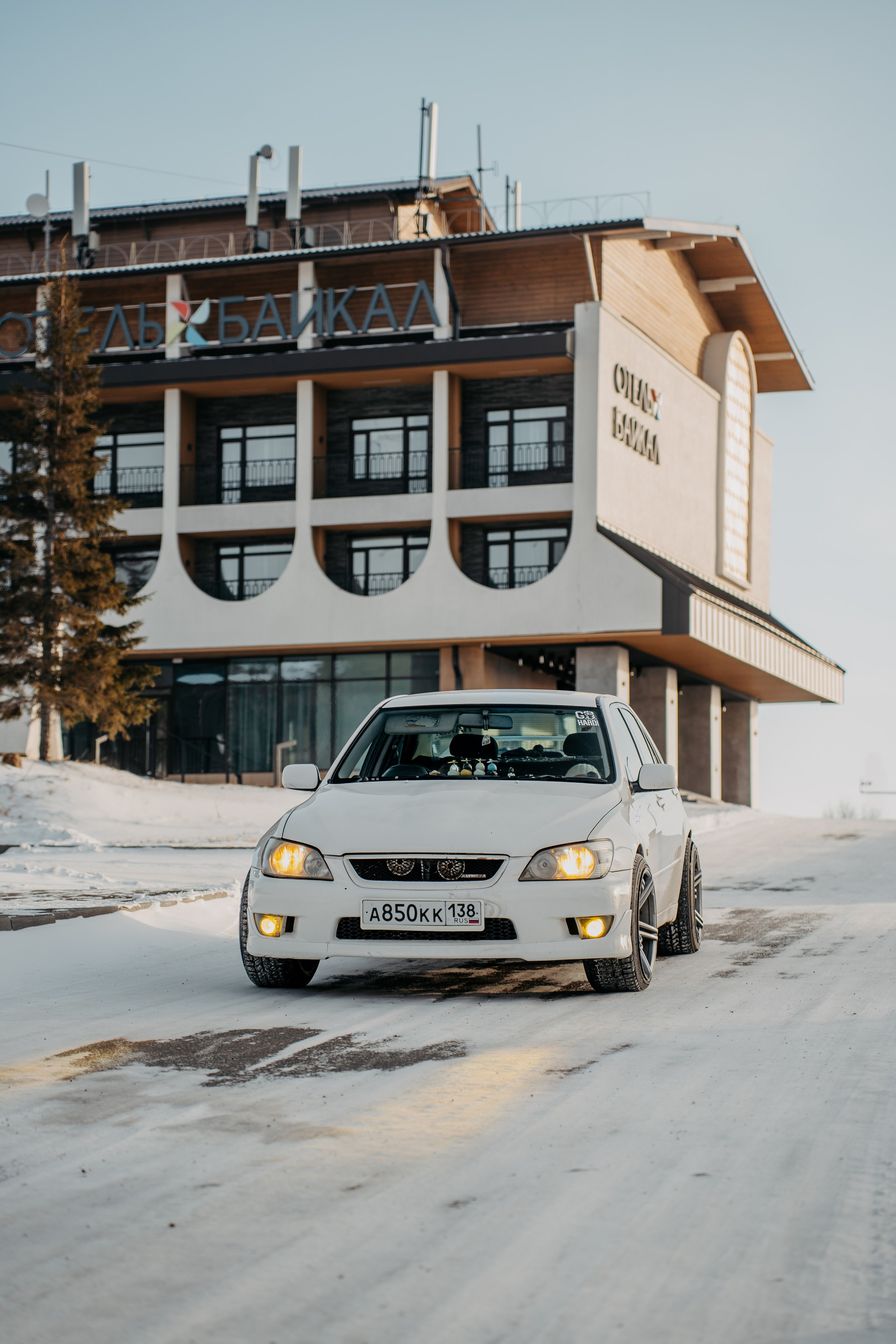 Toyota Altezza. Фотограф, видеограф и пилот дрона на Байкале
