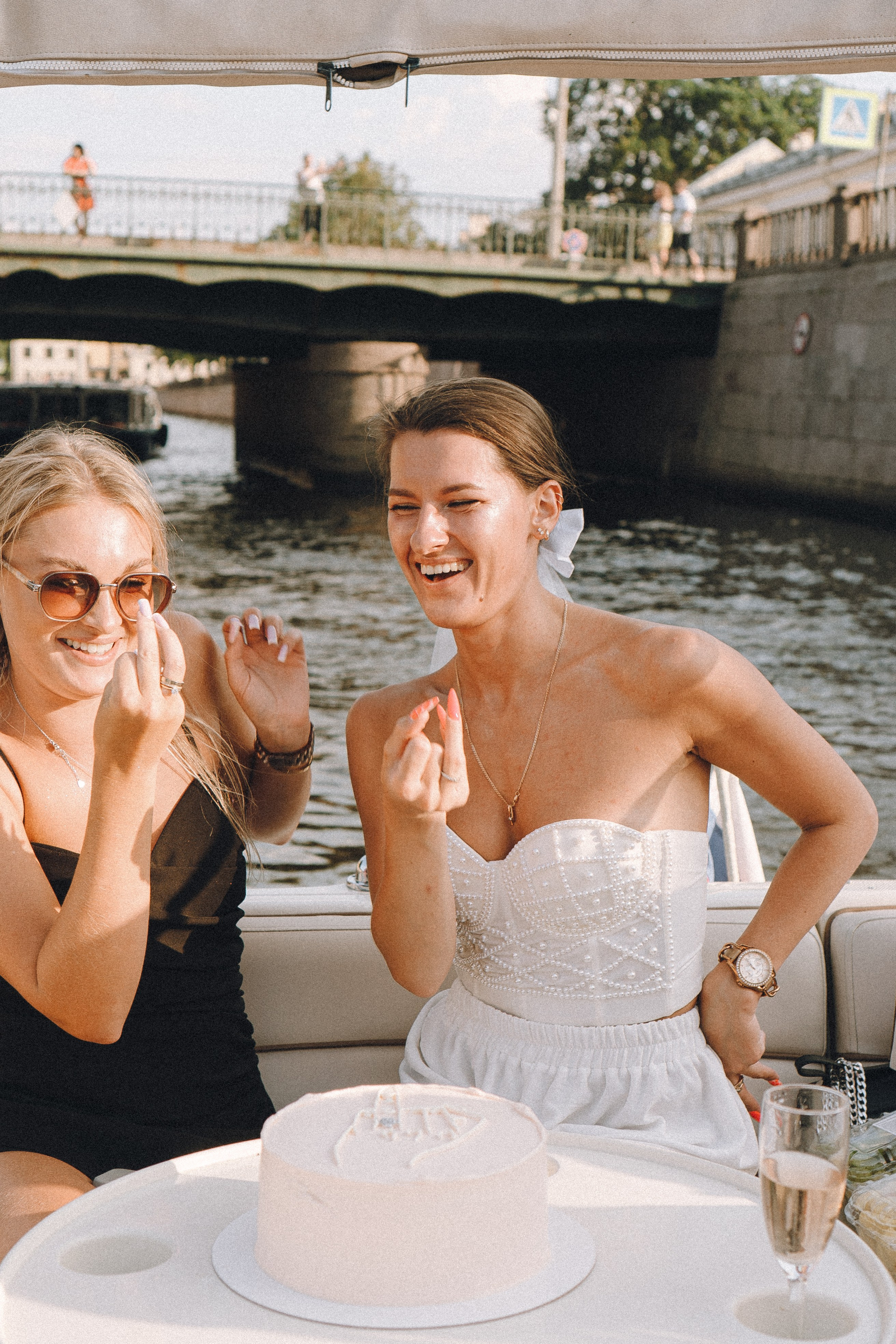 ДЕВИЧНИК НА КАТЕРЕ. Профессиональный фотограф, Санкт-Петербург — Виктория Богомолова