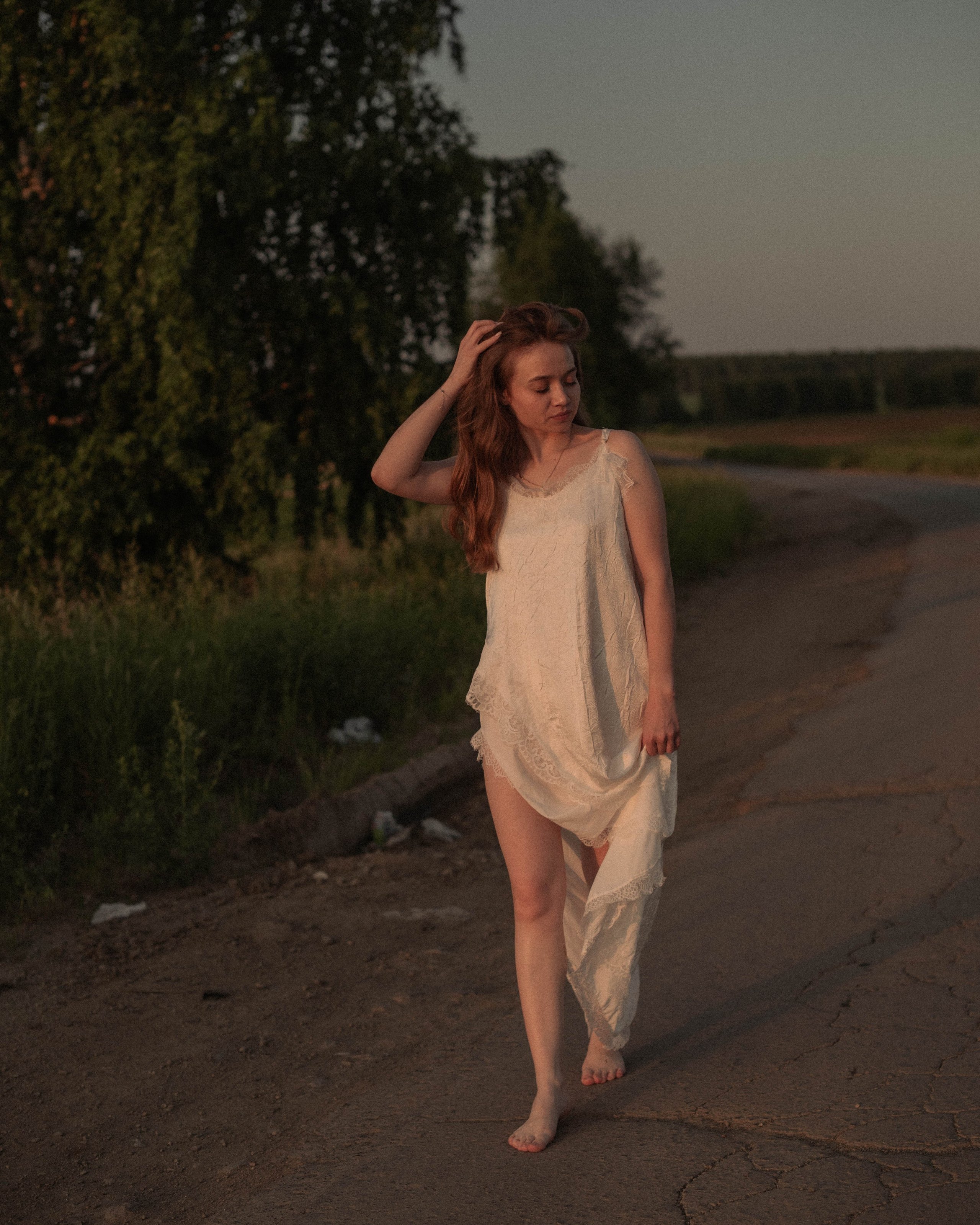 Настя. Женский фотограф. Создатель украшений ручной работы. Модель