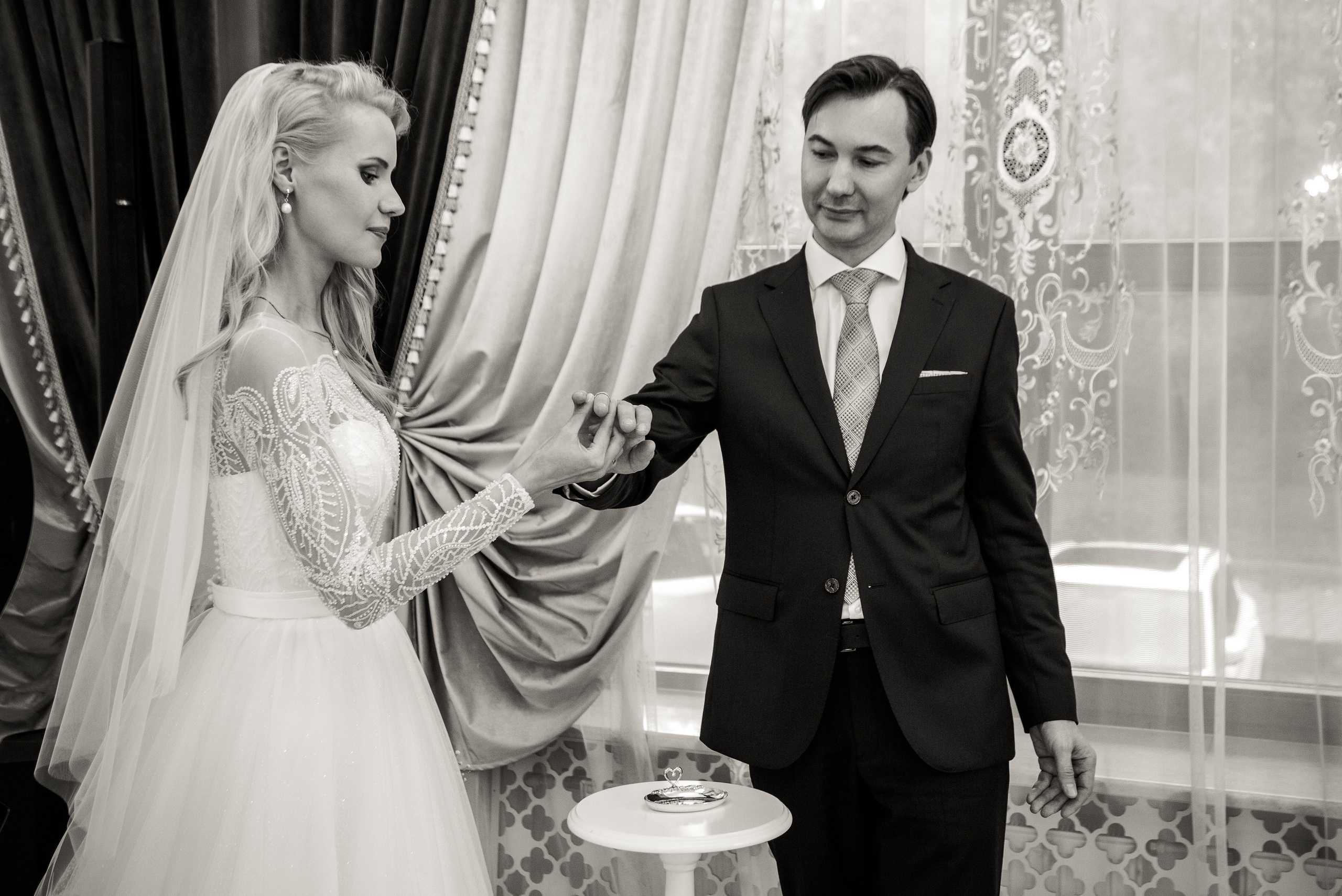 Свадебная фотосессия на ВДНХ. Свадебный и семейный фотограф в Москве и Подмосковье Лариса Козлова