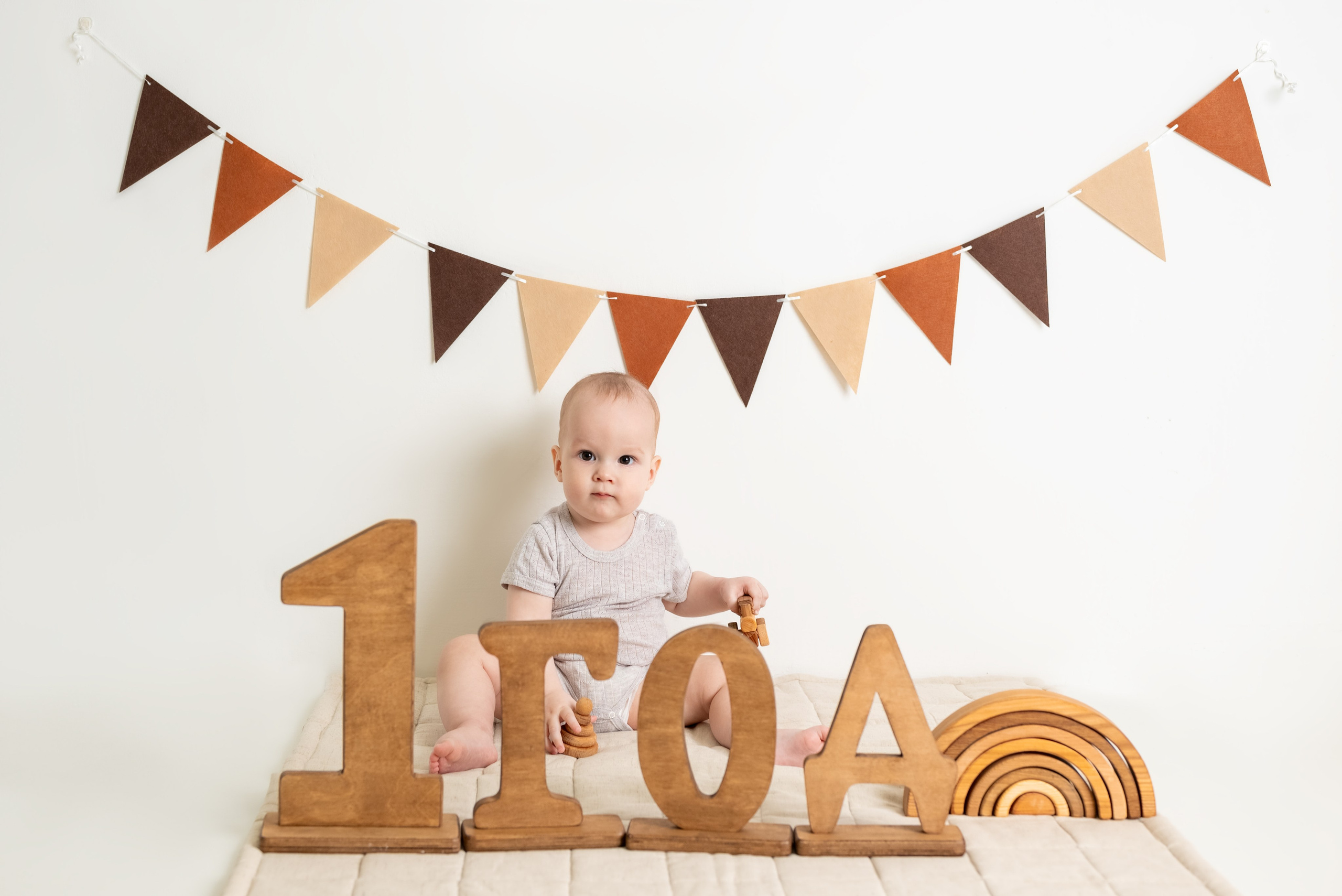 Артёму 1 годик. Фотограф новорожденных в Норильске Виктория Шагалиева