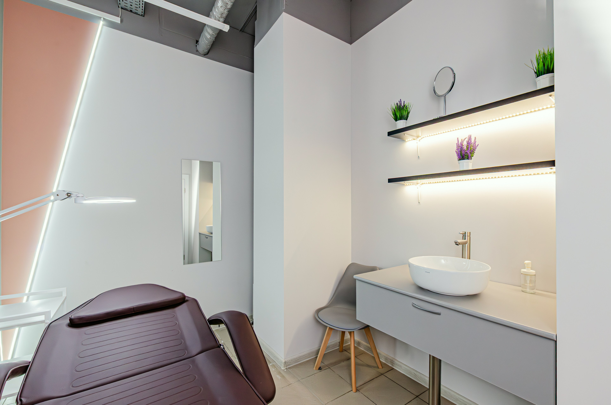 Салон красоты Glow. Nataliphotokzn.ru Фотограф. Казань. Интерьерная съёмка