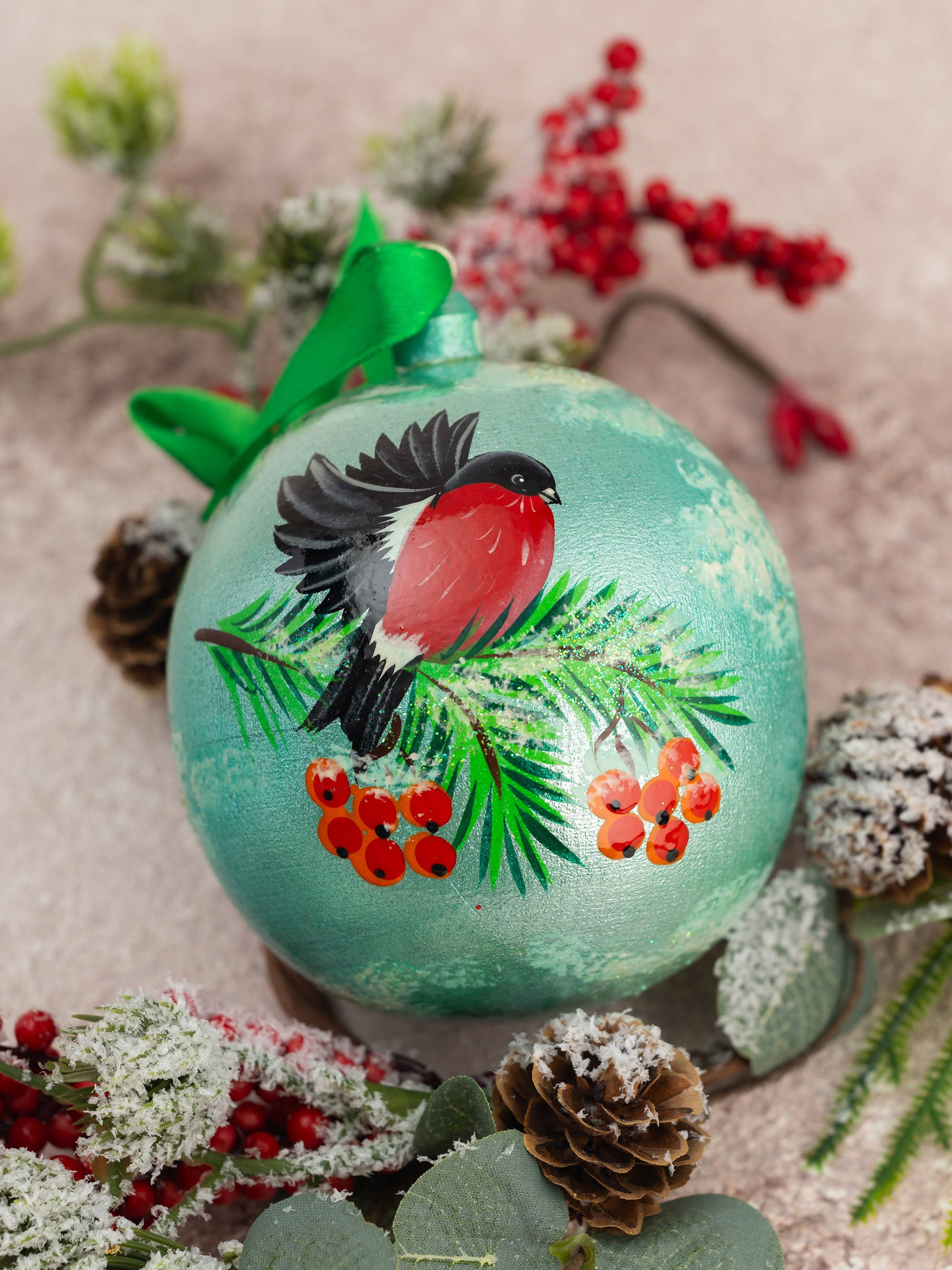 Новогодние шары. Фотостудия T-CUBE