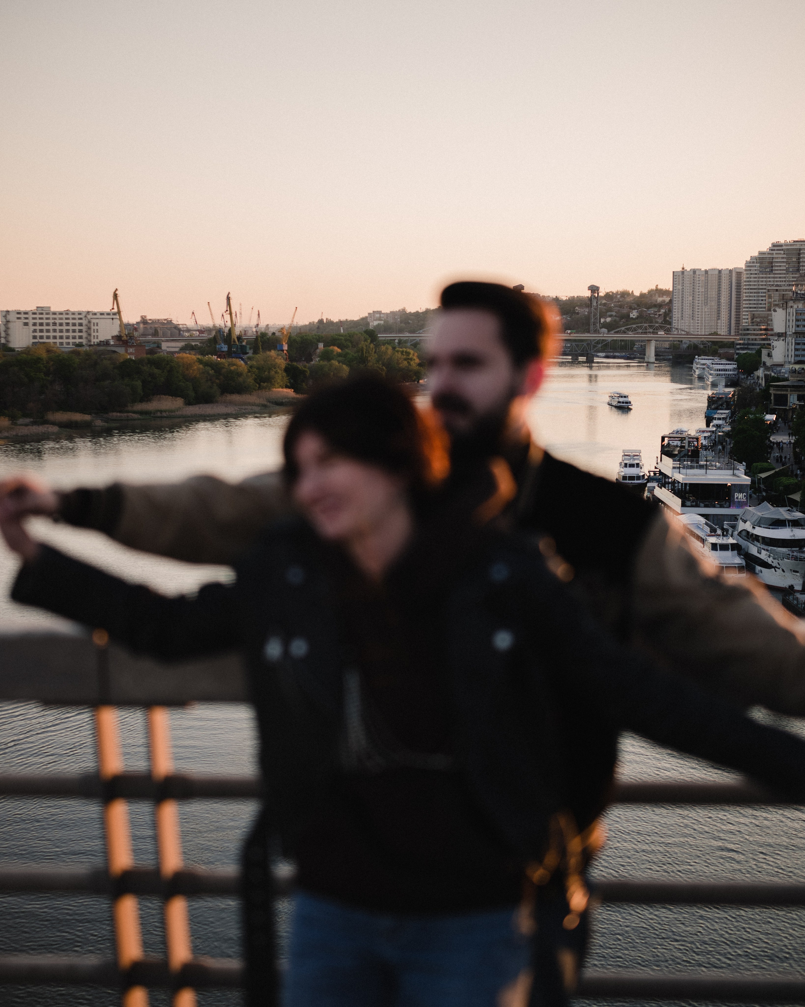 Лав стори на ворошиловском мосту