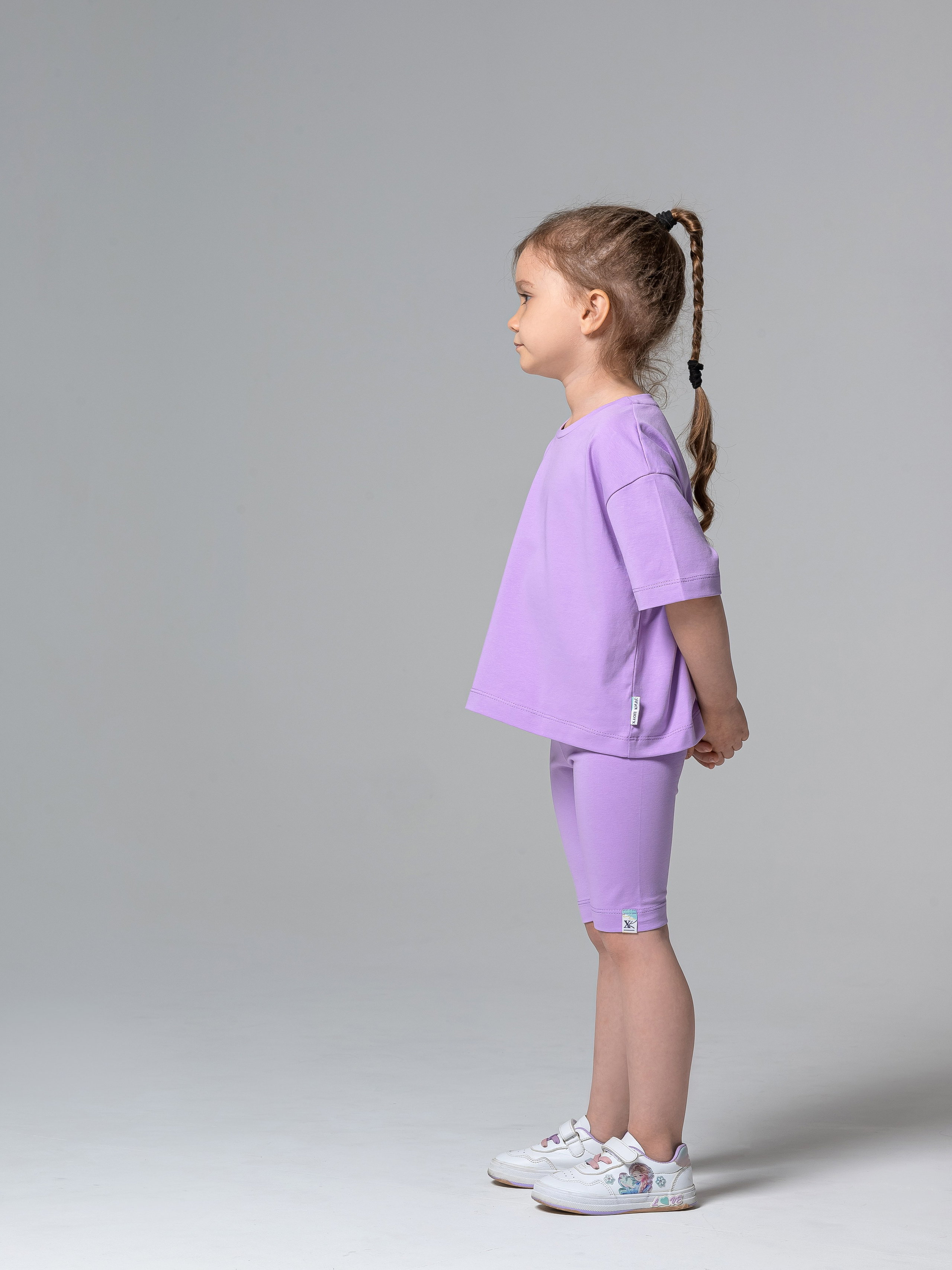 Каталог на белом фоне