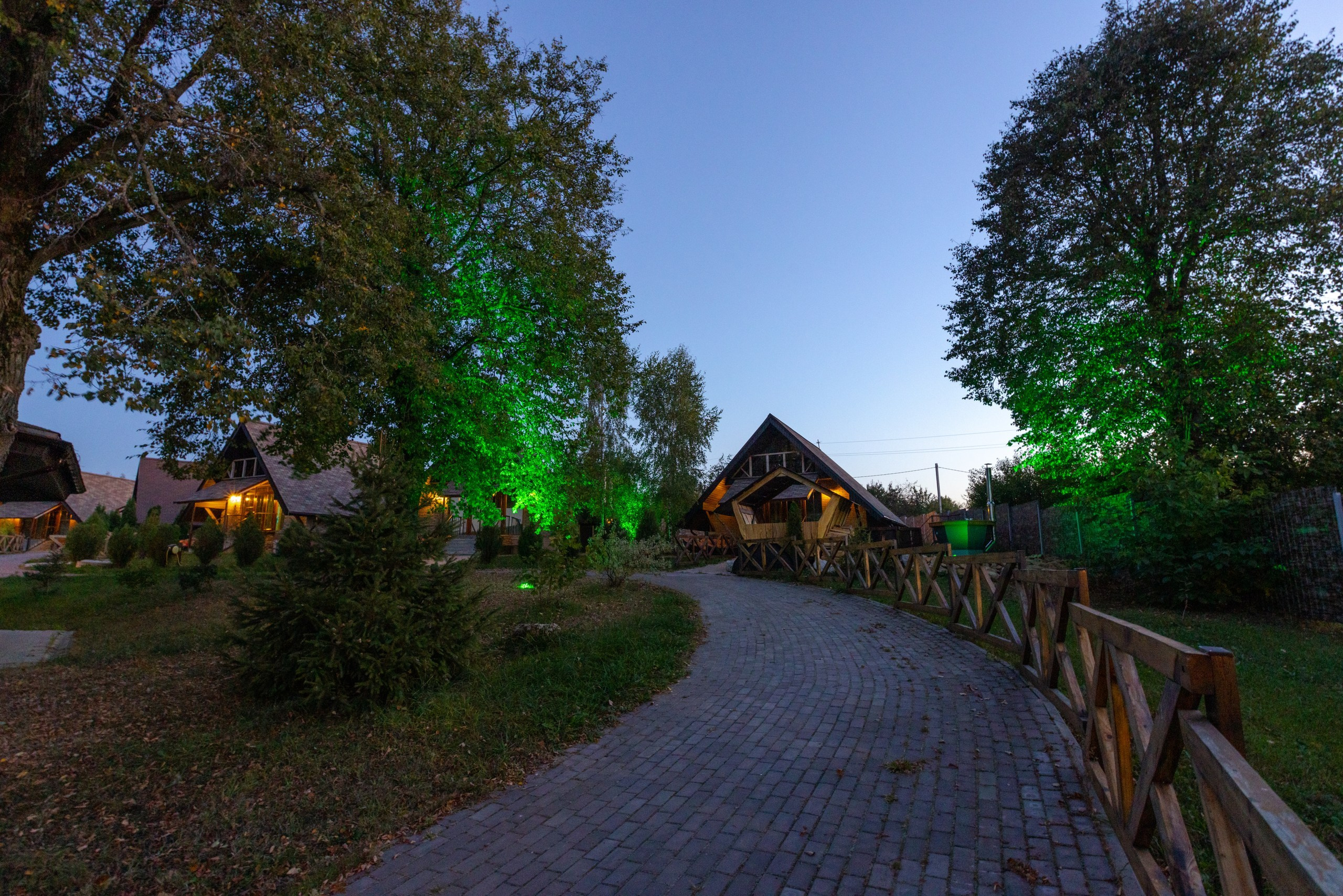 Большая Тросна вечером и новый бассейный комплекс. Фотограф в Туле Крупский АнДРей. Фотостудия «КАДР71» в Туле