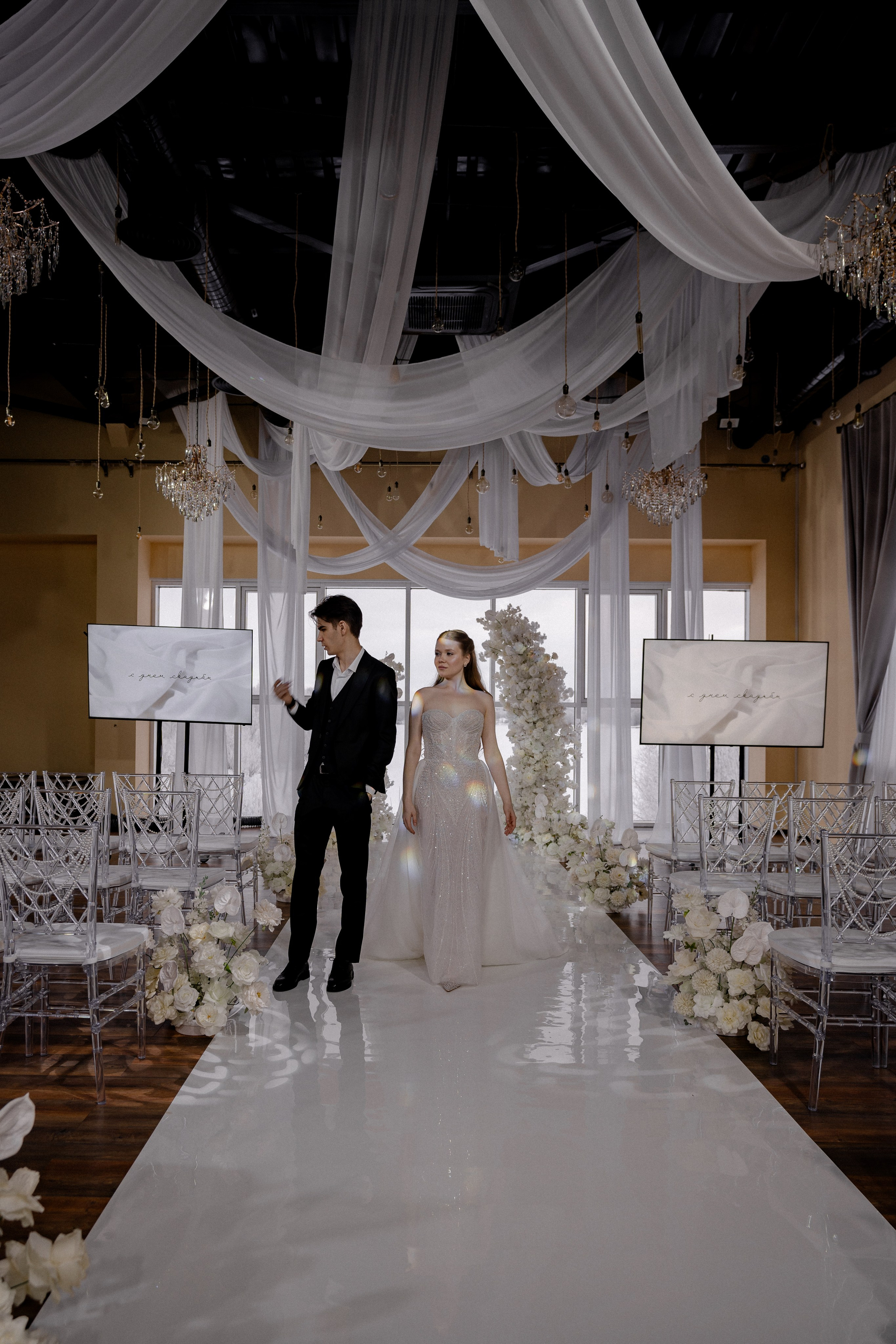 СВАДЕБНАЯ СЬЕМКА СБОРОВ В ОТЕЛЕ И ВЫЕЗД НА ЦЕРЕМОНИЮ (СНЯТО В СИБИРЕ В НИЖНЕВАРТОВСКЕ). Профессиональный фотограф, Санкт-Петербург — Виктория Богомолова