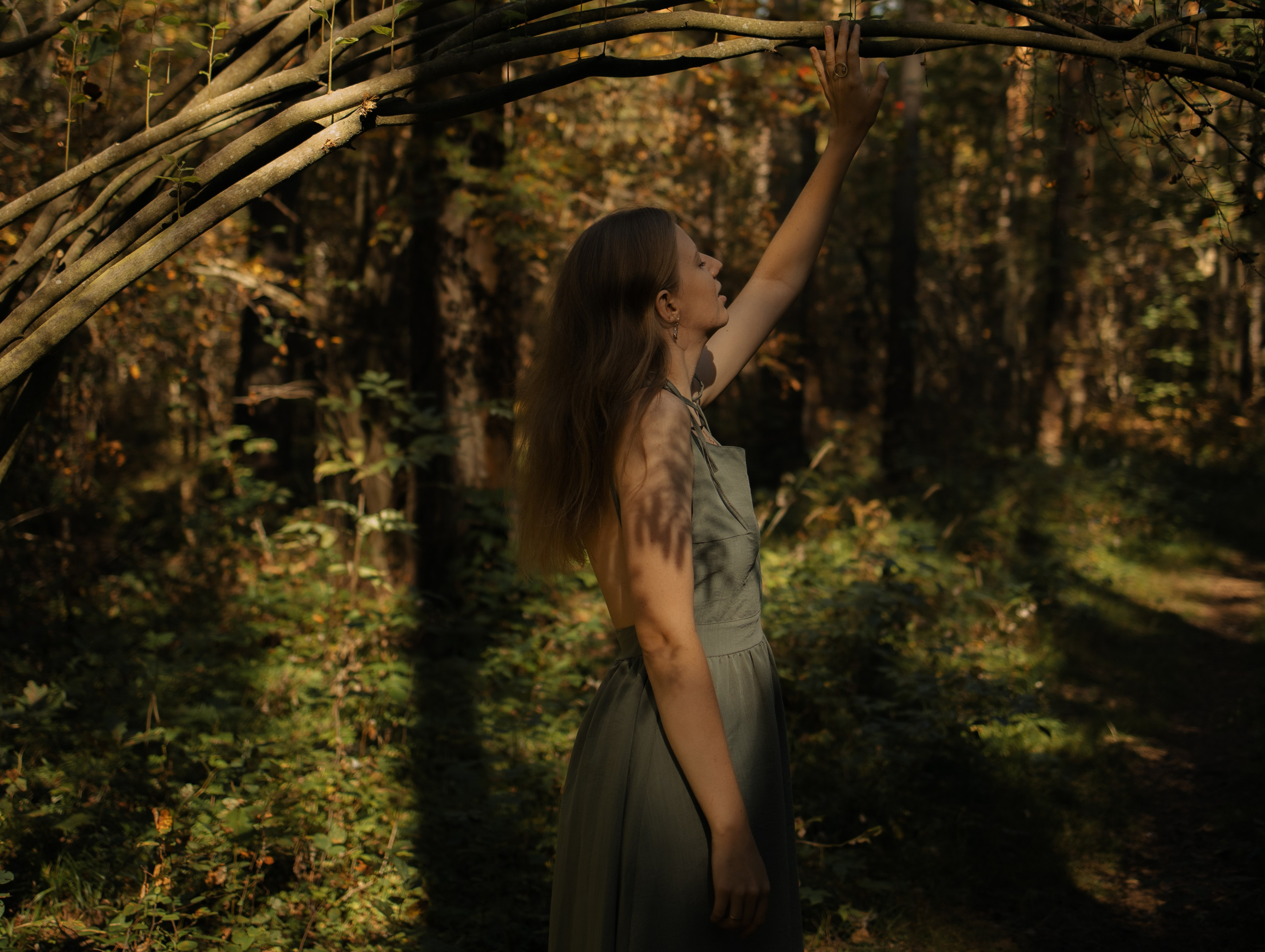 Индивидуальная съемка для девушки в природной локации. Фотограф Углич и Ярославль Ольга Тятюшкина