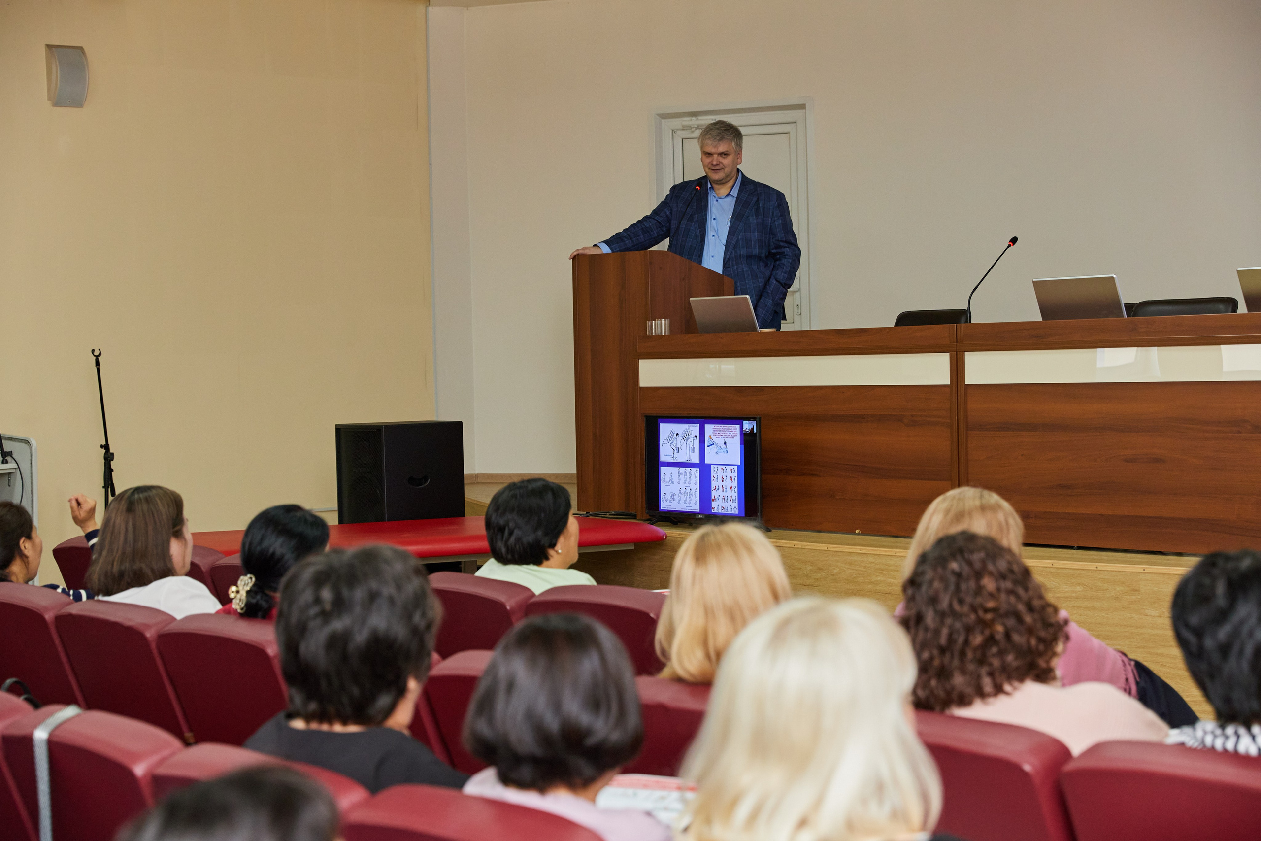 Врачебная конференция. Контент-фотограф в Абакане Наталья Нагибина