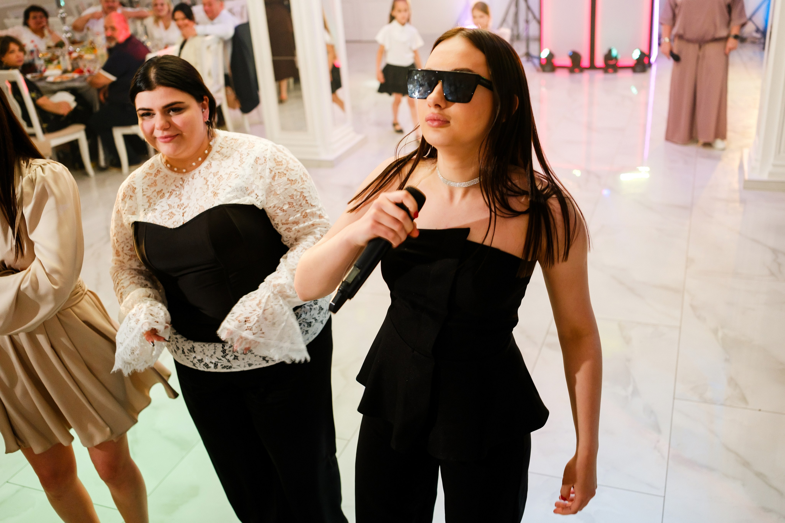 Тазабег и Диана. Свадебный фотограф | репортаж | праздники | крещение