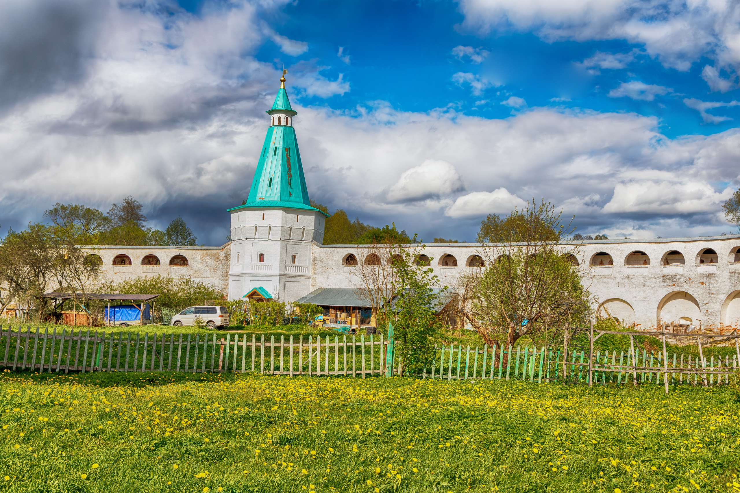 Путешествие во времени: Иосифо-Волоцкий монастырь. 1000 куполов России, фотопроект Вадима Квятковского и Надежды Ельцовой