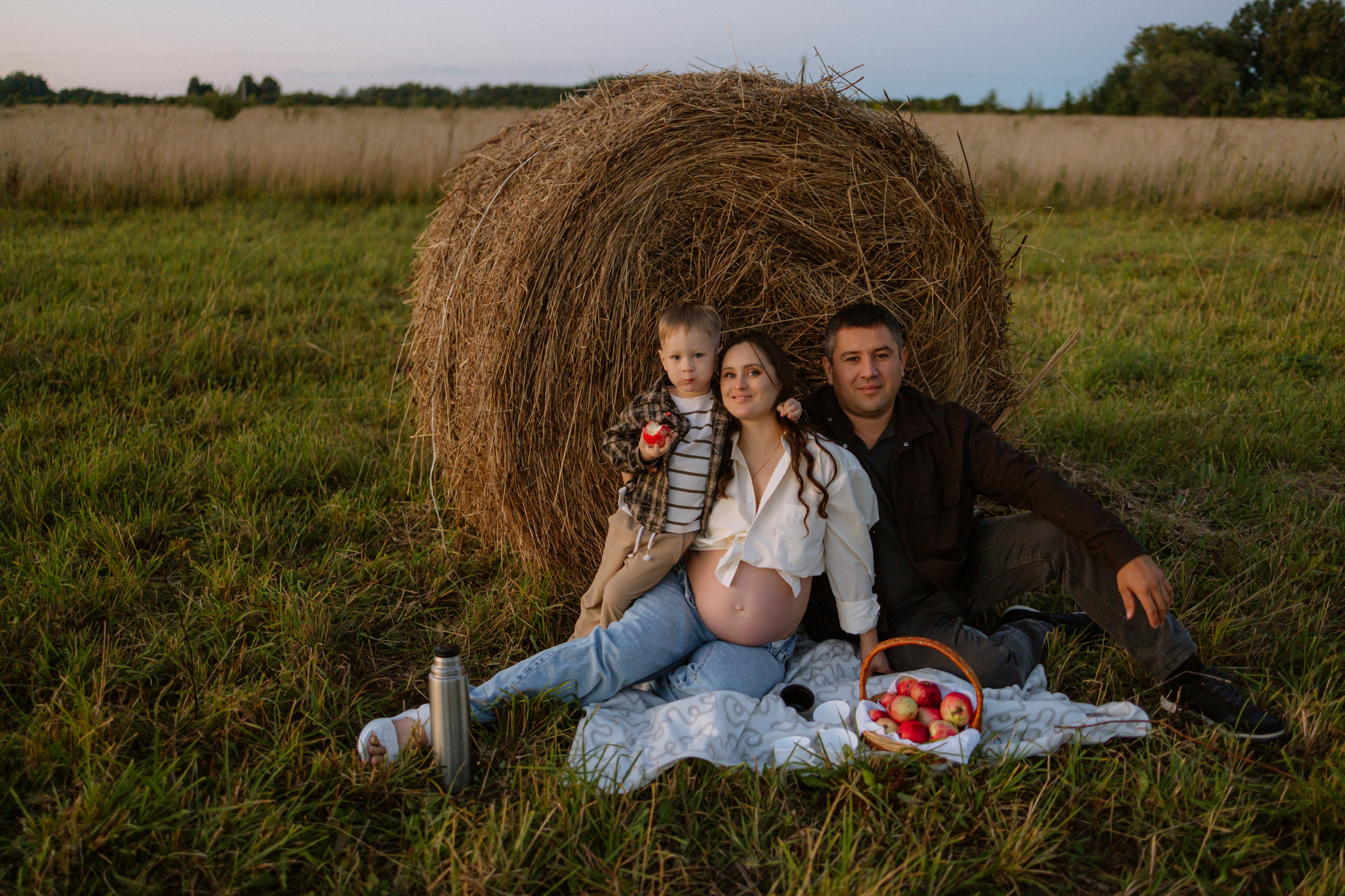 Сенокос. Фотограф Уфа Башкирия Мухаметянова Алина. Свадебный семейный портретный