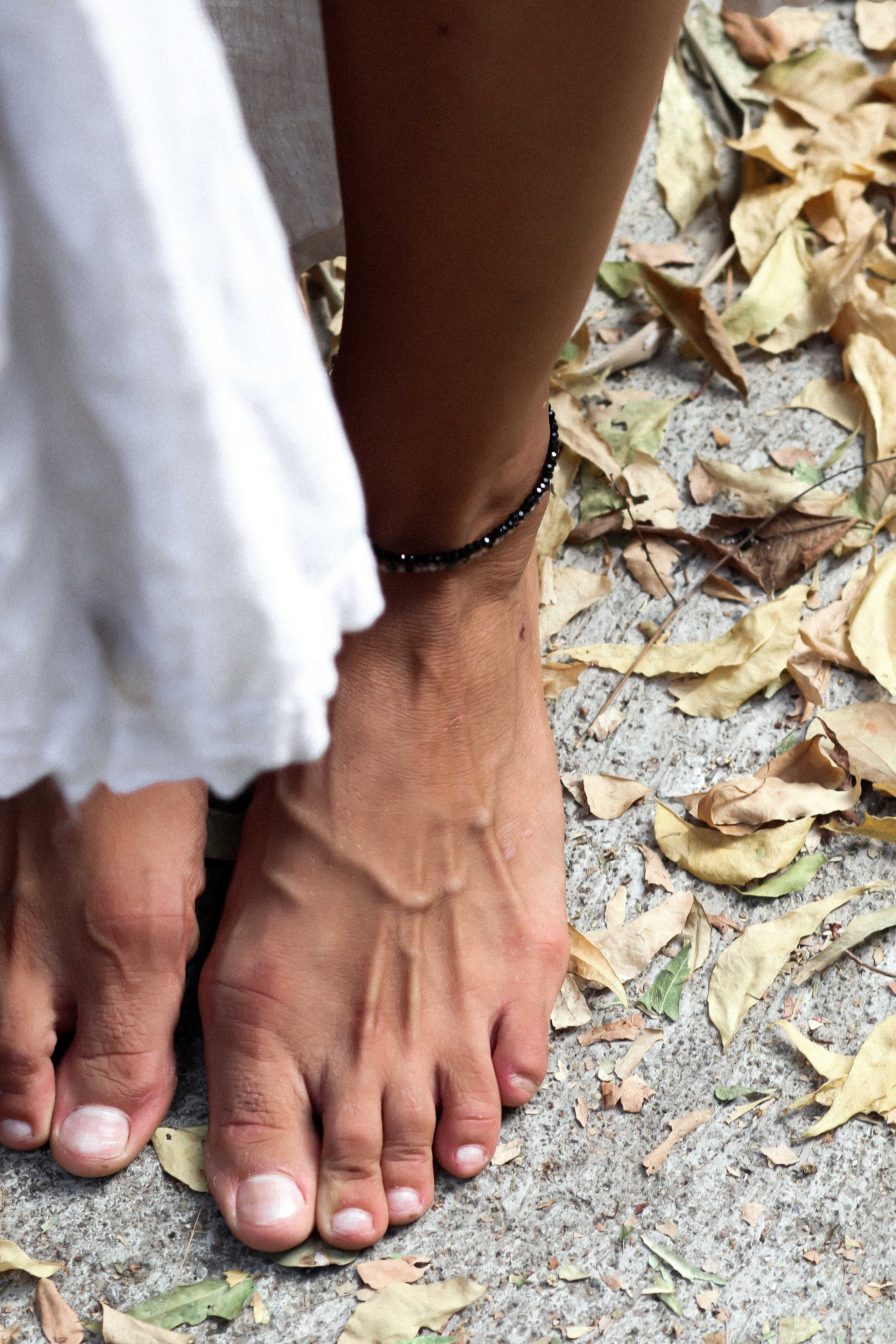 Коллекция украшения из натуральных камней. Фотограф на Шри-Ланке