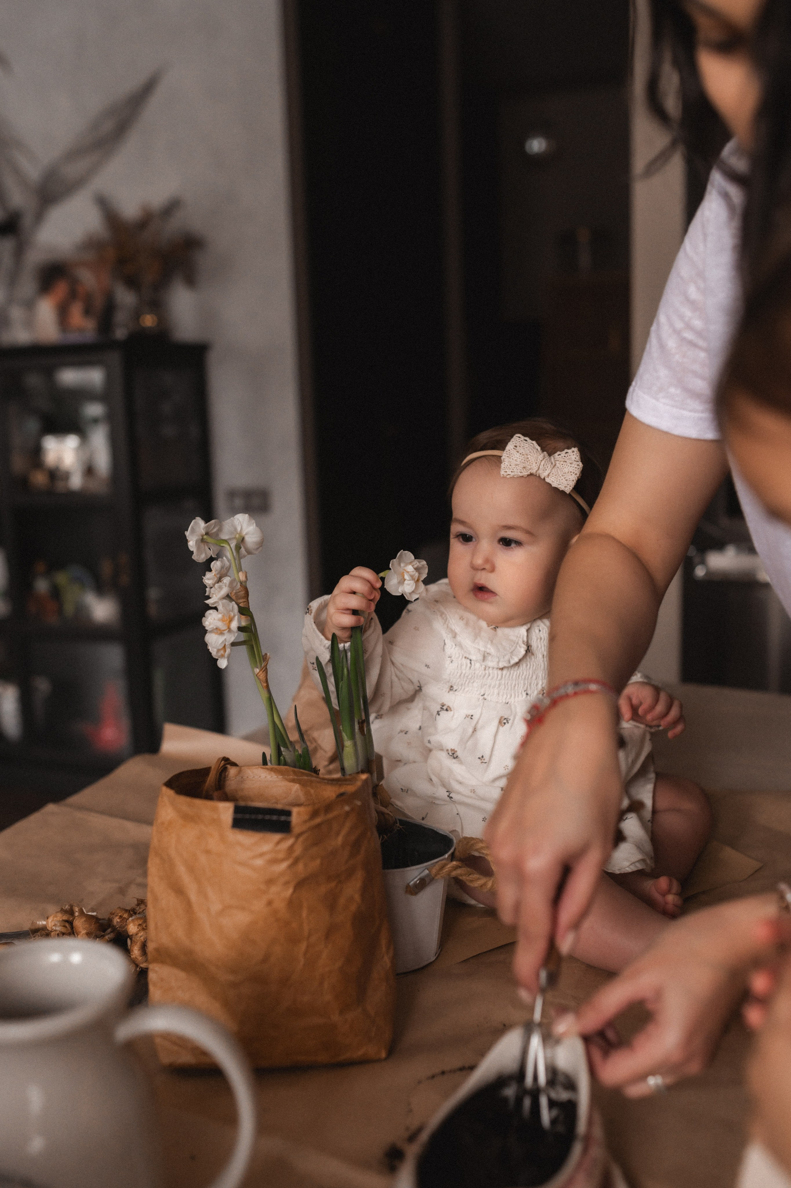 Полина, Дима, Мия и Эмма дома. Семейный и свадебный lifestyle-фотограф в Москве Мария Петрова