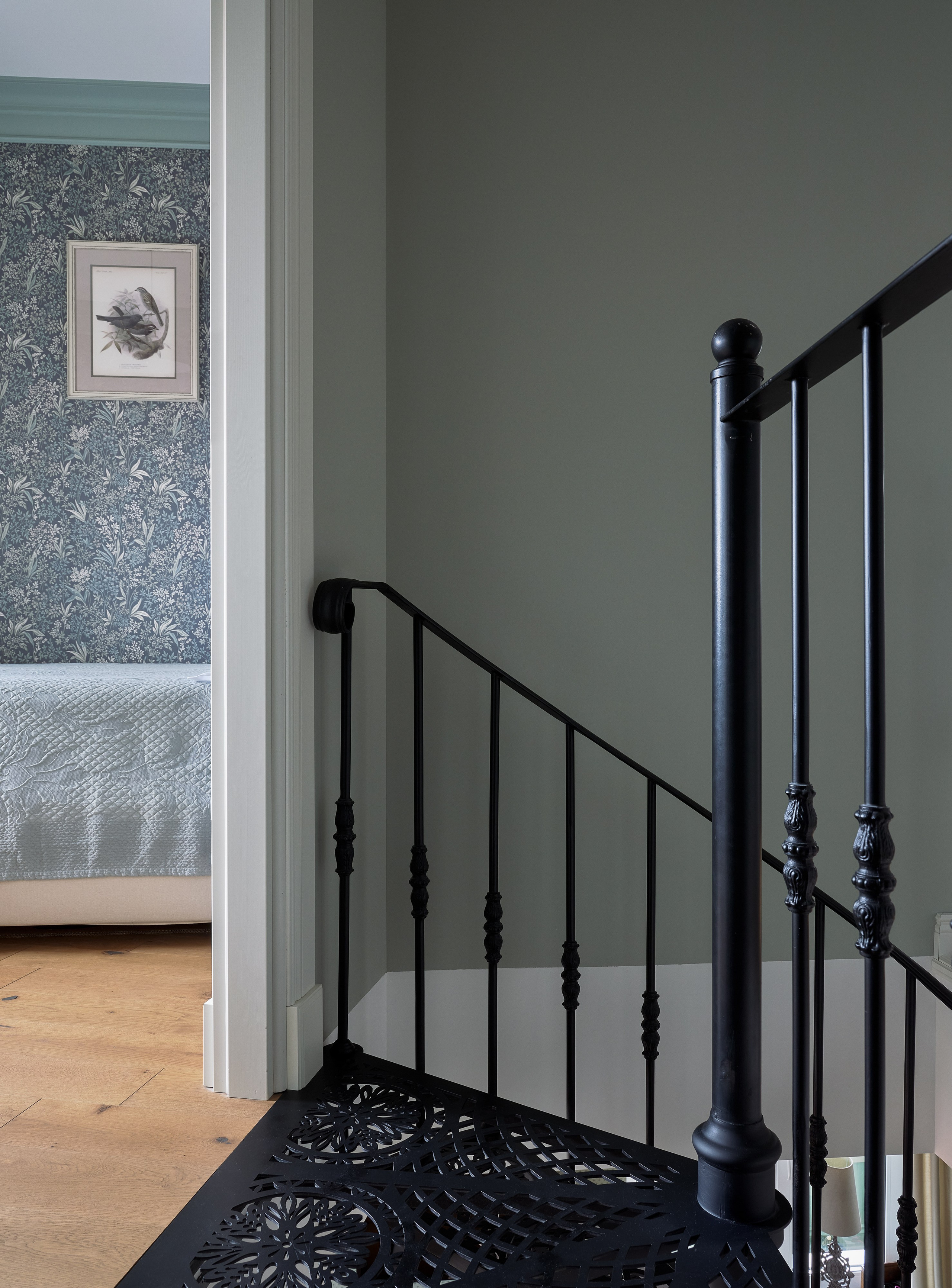 Таун-хаус с ажурной винтовой лестницей. Фотограф Наталья Вершинина