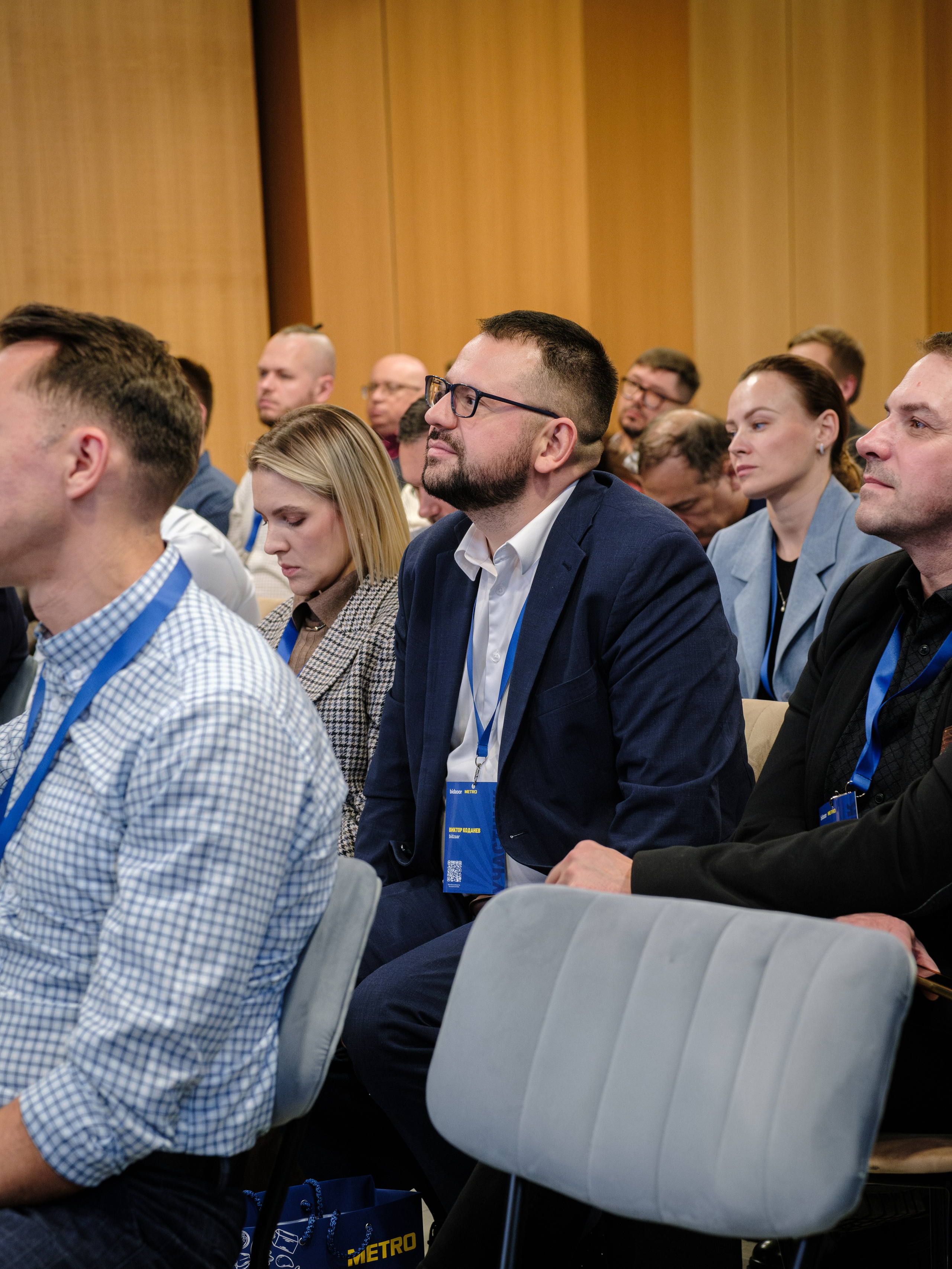 METRO. Репортажный и портретный фотограф в Москве Илья Спиридонов