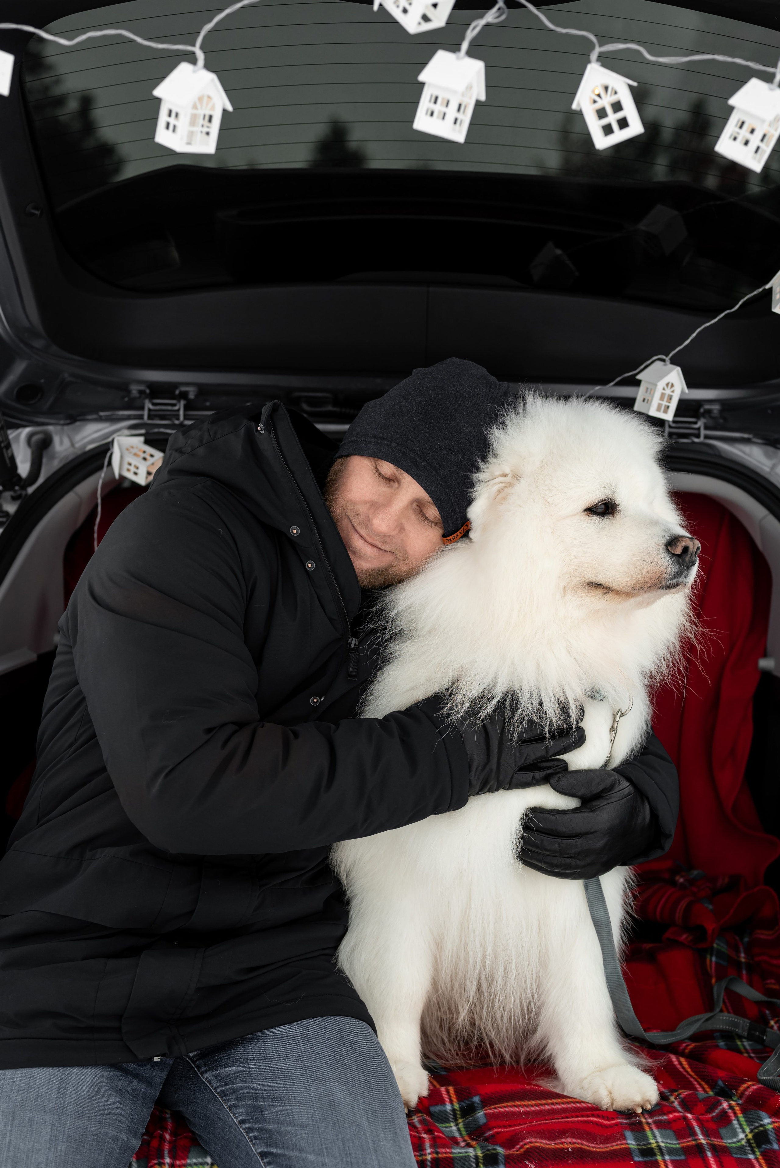 Фотопроект с Платоном и машиной на улице. Фотограф в городе Салават